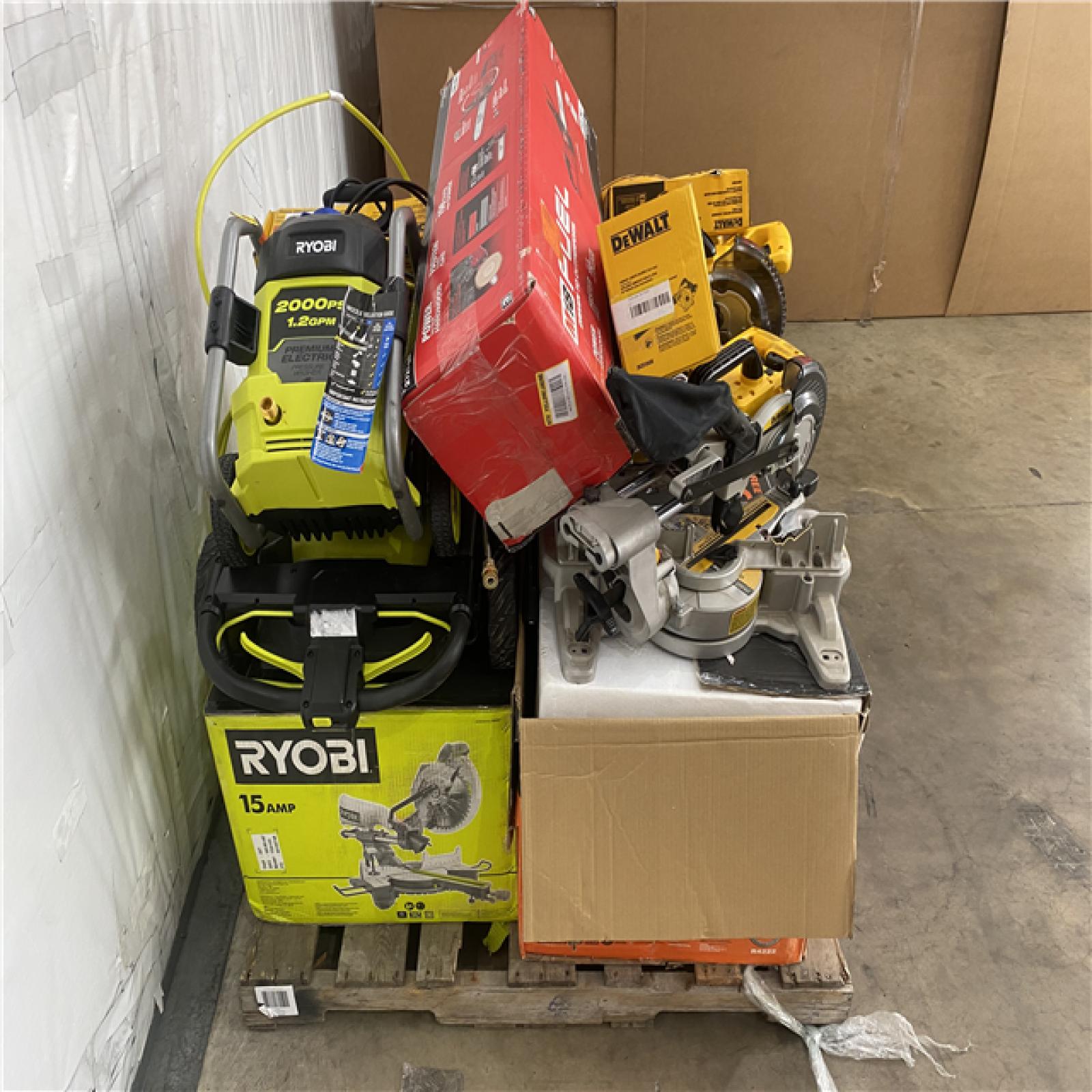 Houston Location AS IS - Tool Pallet