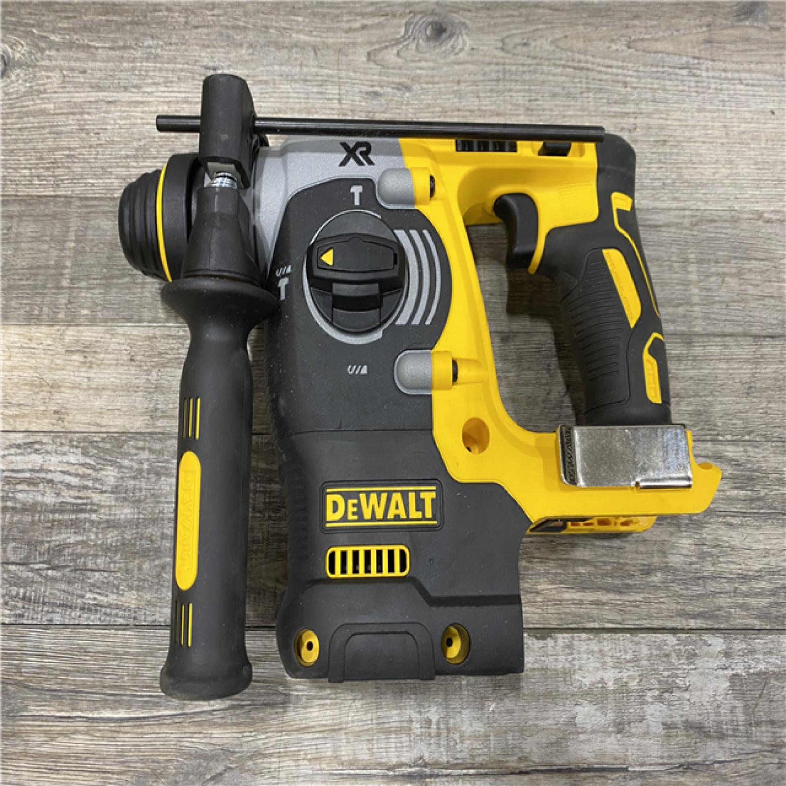 AS-IS DEWALT 20V MAX XR Cordless Brushless 1 in. SDS Plus L-Shape Rotary Hammer (Tool Only)