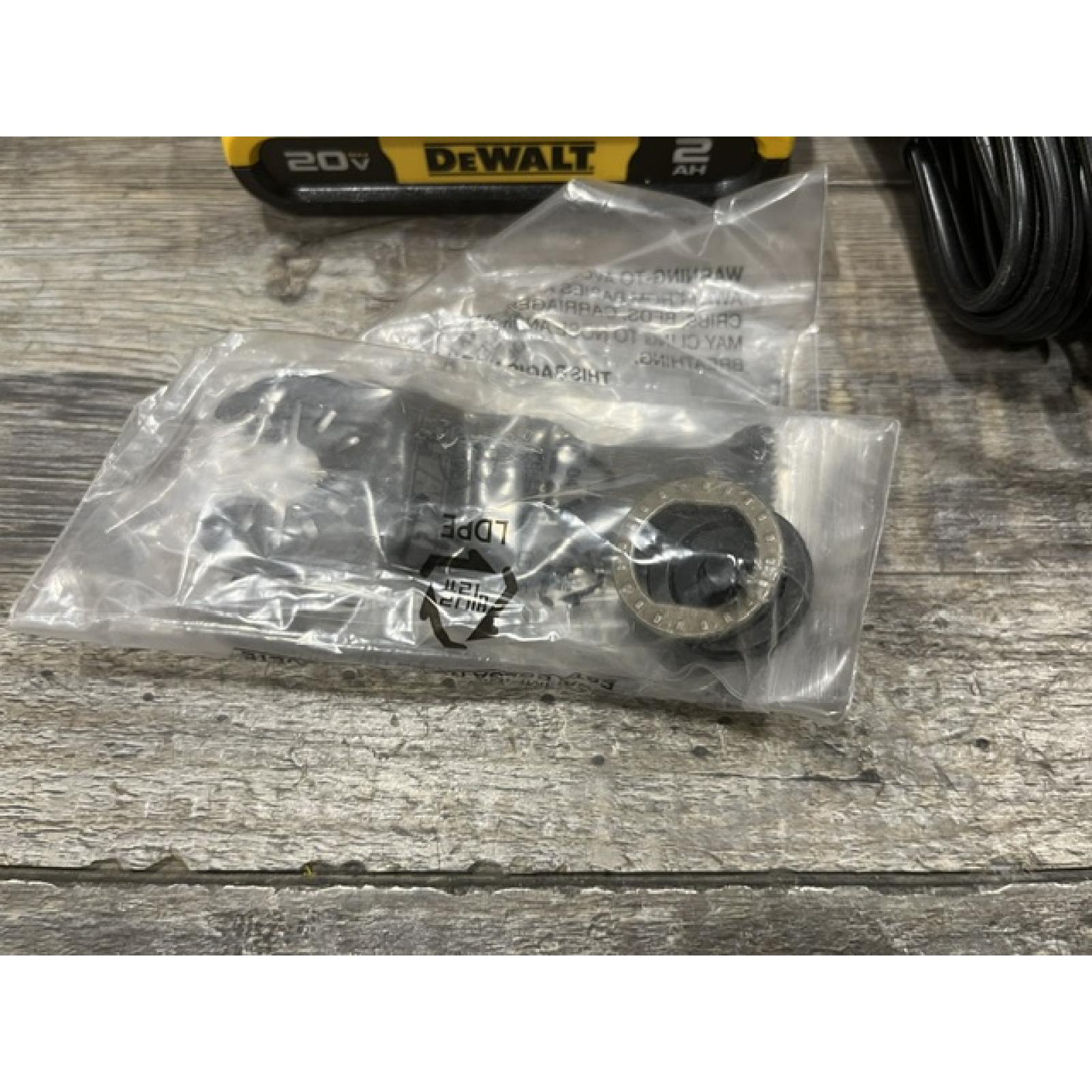 AS-IS DEWALT ATOMIC 20V MAX Cordless Brushless Oscillating Multi Tool Kit