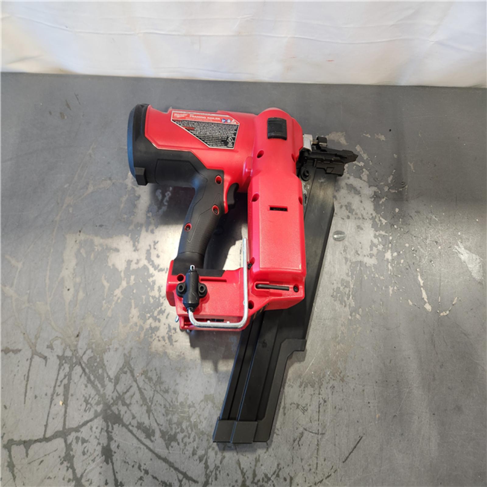 AS-IS- Milwaukee 2744-20 M18 FUEL 21-Degree Cordless Framing Nailer (Tool Only)