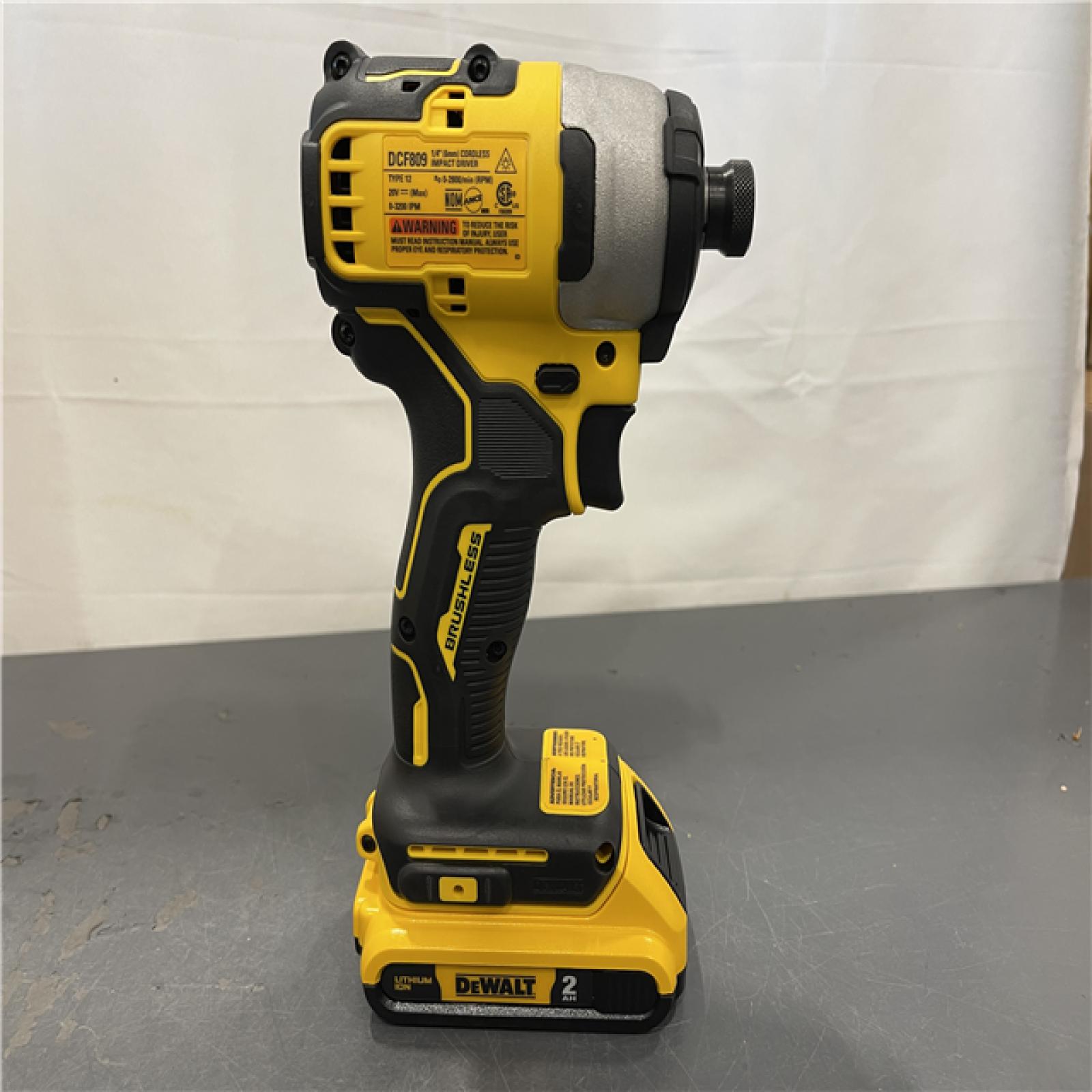 AS-IS - DeWALT ATOMIC 20V Max Lithium-Ion Brushless Cordless Compact 1/4 in. Impact Driver Kit