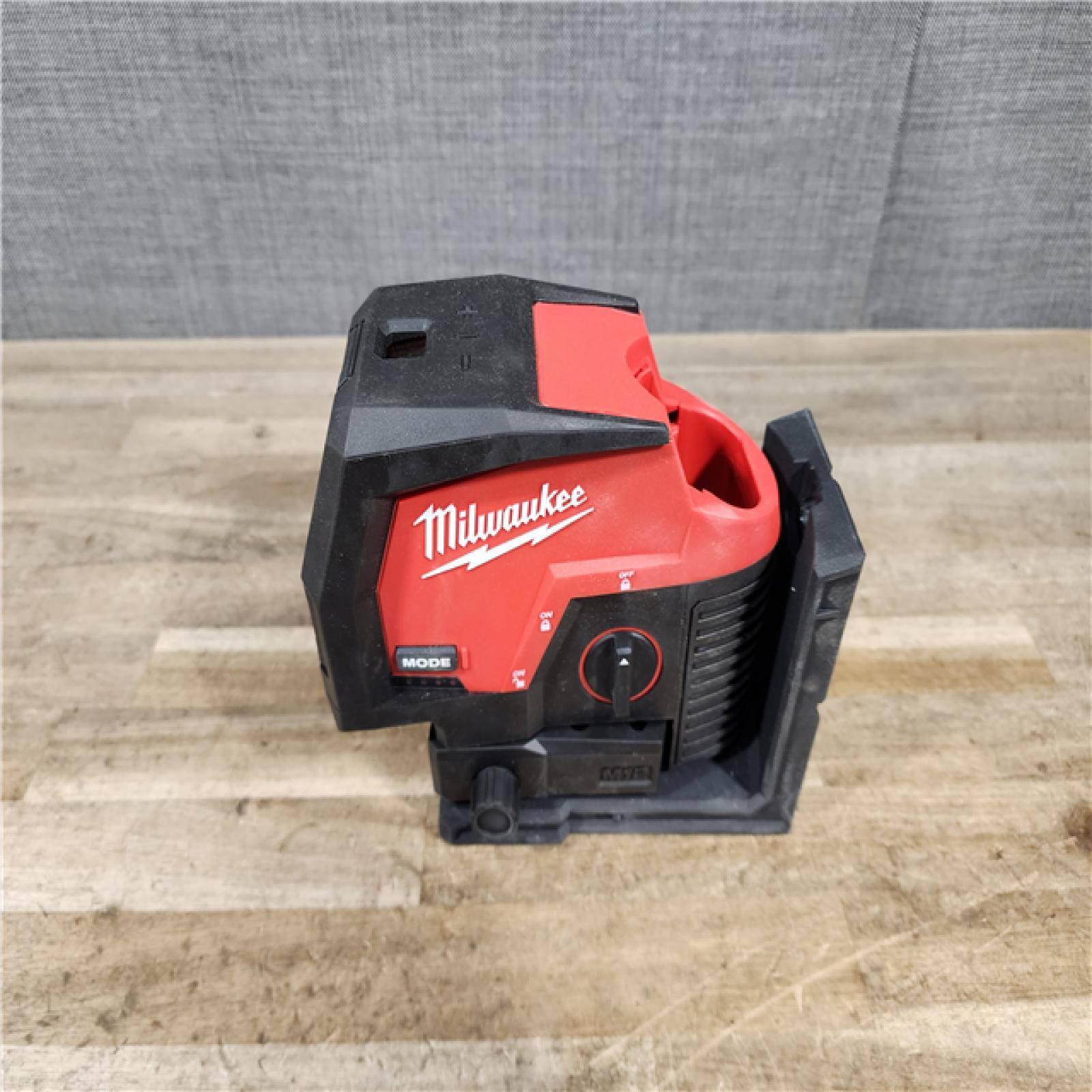 HOUSTON LOCATION - AS-IS Milwaukee 12-Volt Lithium-Ion Cordless Green 125 ft. Cross Line and Plumb Points Laser Level (Tool-Only)