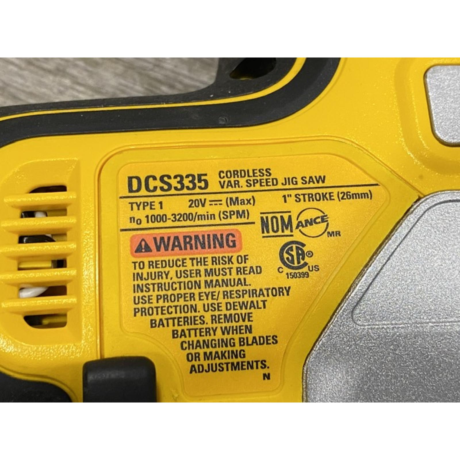 AS-IS DEWALT 20V MAX XR Cordless Barrel Grip Jigsaw (Tool Only)