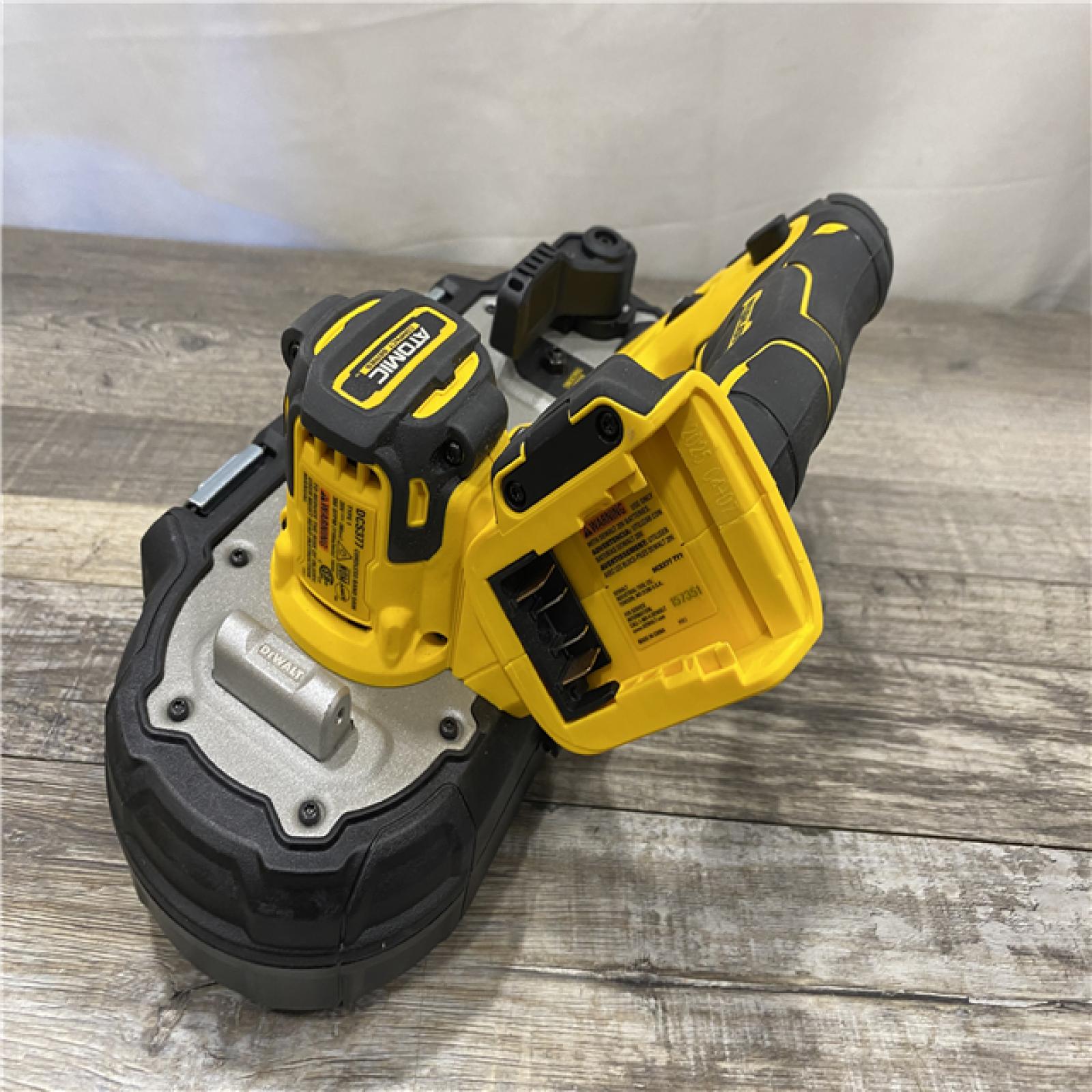 AS-IS DEWALT ATOMIC 20V MAX Cordless Brushless Compact 1-3/4 in. Bandsaw (Tool Only)