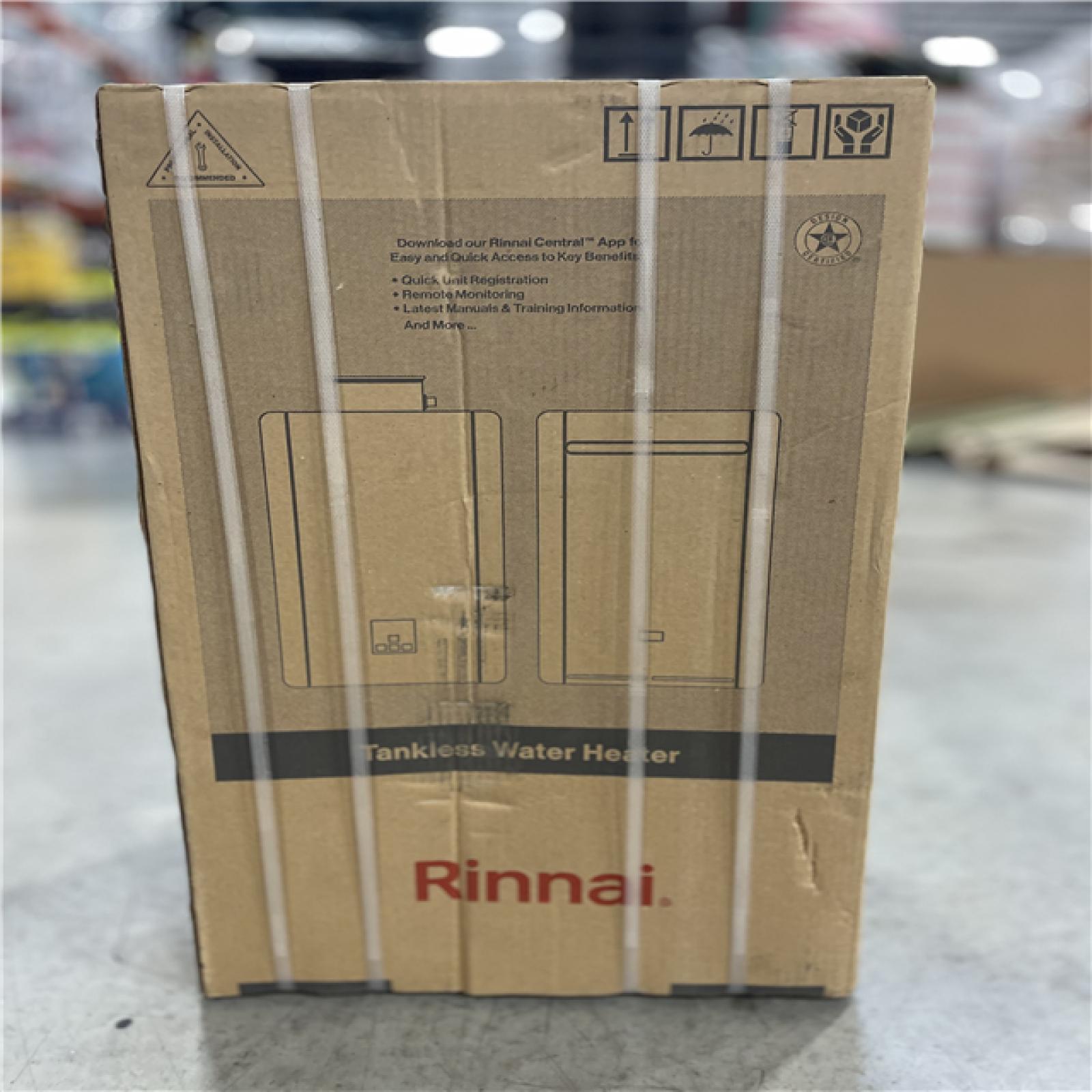 DALLAS LOCATION - Rinnai High Efficiency Non-Condensing 6.6 GPM Residential 160 000 BTU Interior Propane Gas Tankless Water Heater