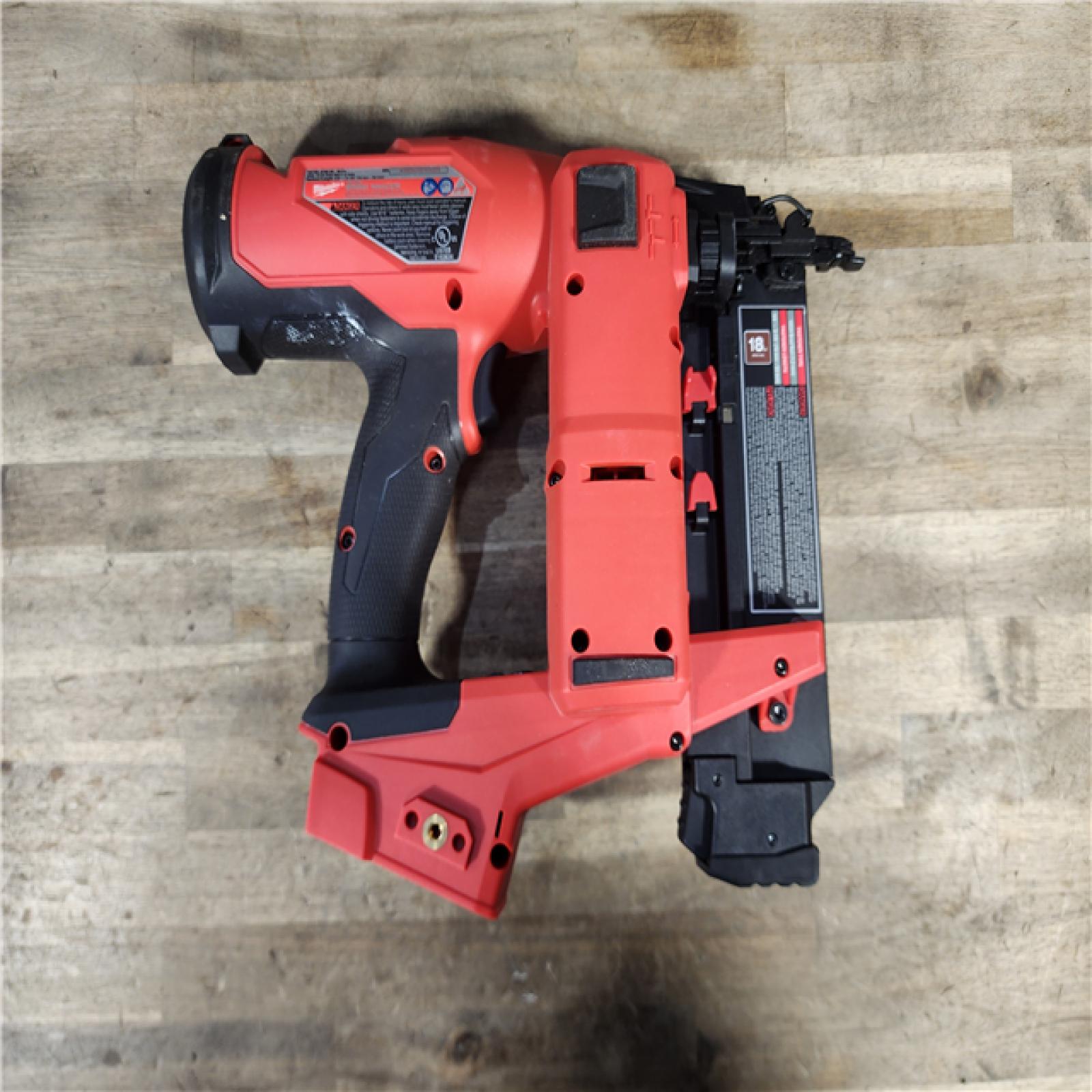 HOUSTON LOCATION - AS-IS Milwaukee M18 Fuel 18V Brushless 18-Gauge Brad Nailer 2746-20 (Bare Tool)
