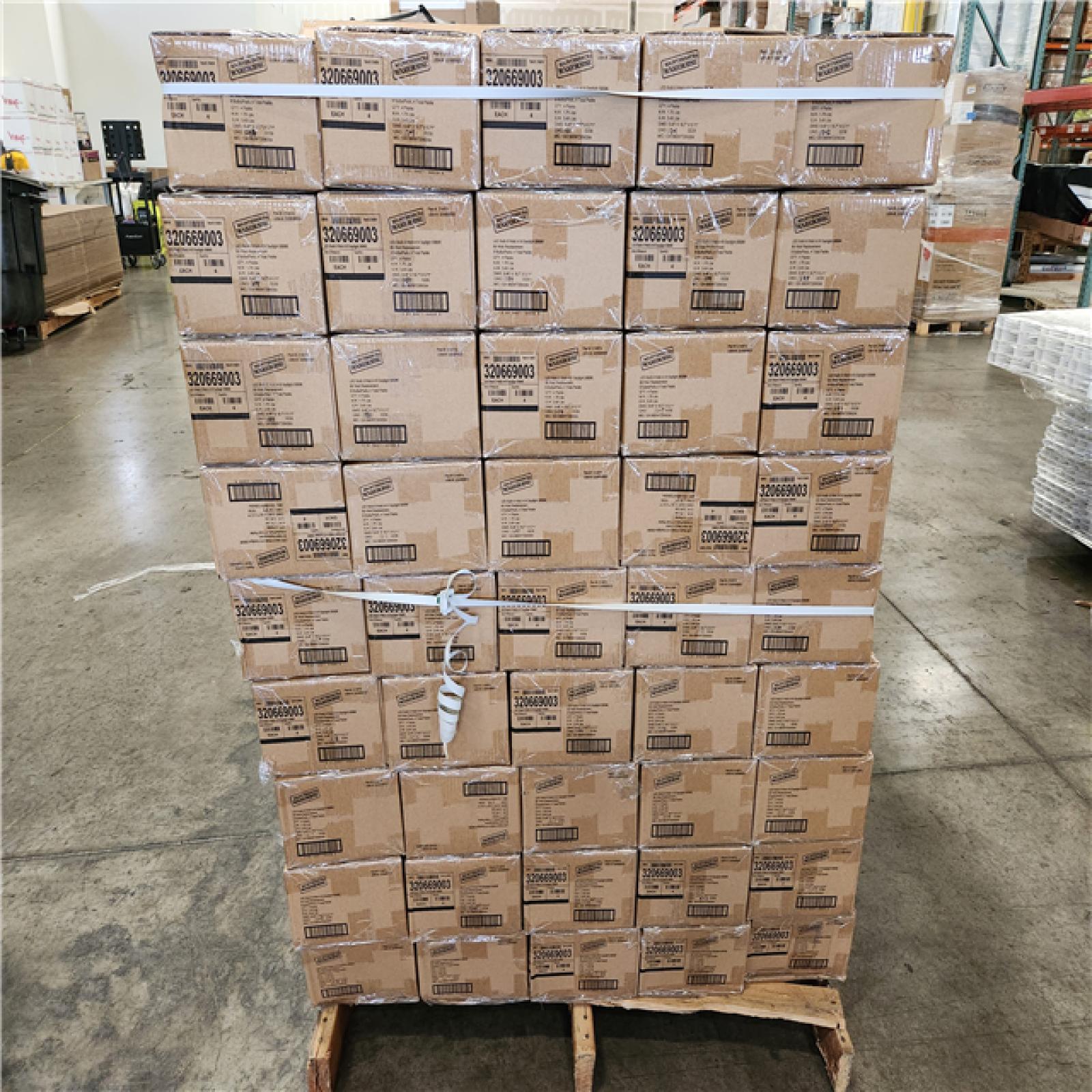 Phoenix Location NEW LED Bulb A19 5000K, 60 Watt Replacement 120V 840 Lumens 8 Bulbs/Pack (108 Packs)