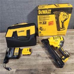 HOUSTON LOCATION - AS-IS DEWALT 20V MAX XR 15 Ga. ANGLED FINISH NAILER KIT