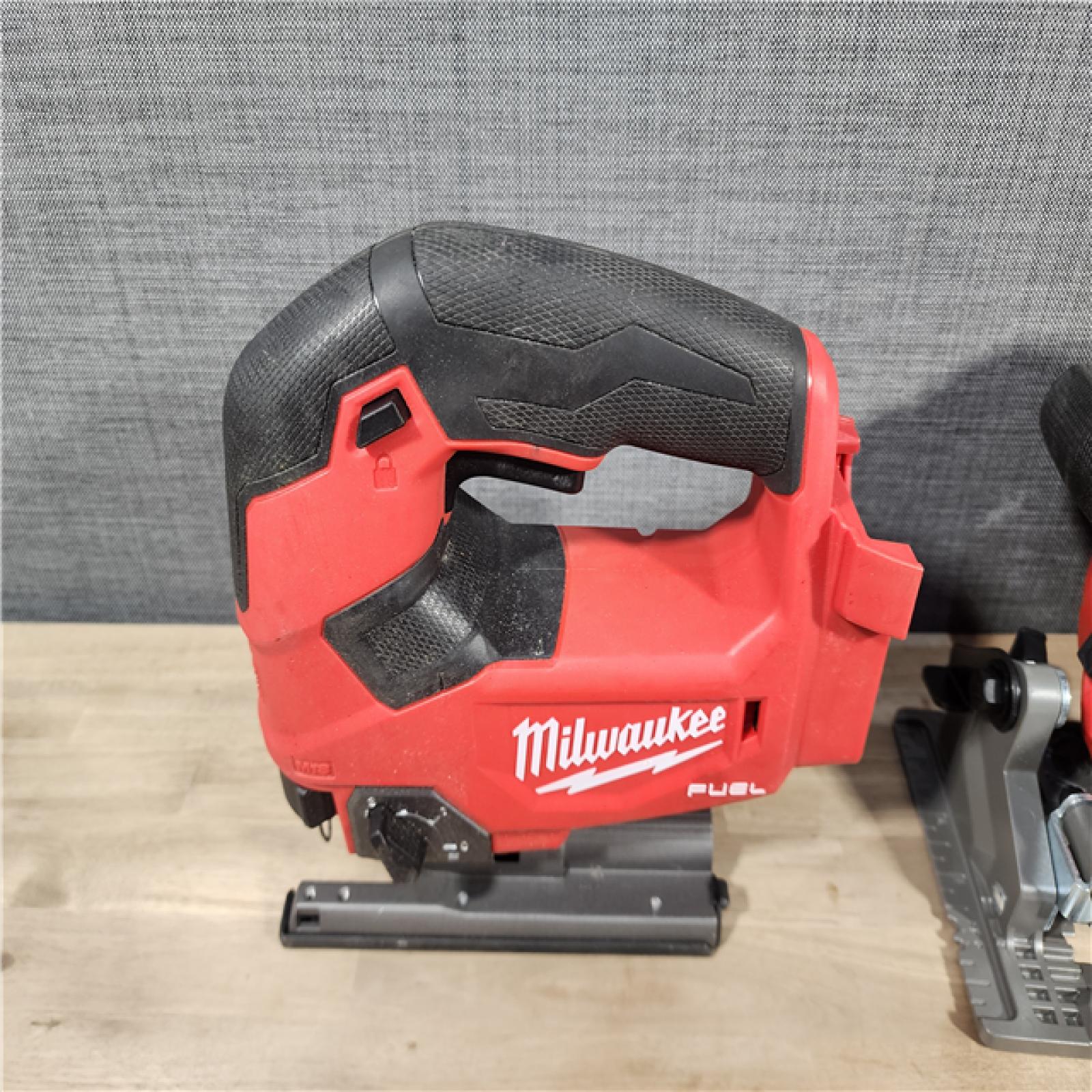 HOUSTON LOCATION - AS-IS MILWAUKEE 4 TOOL COMBO