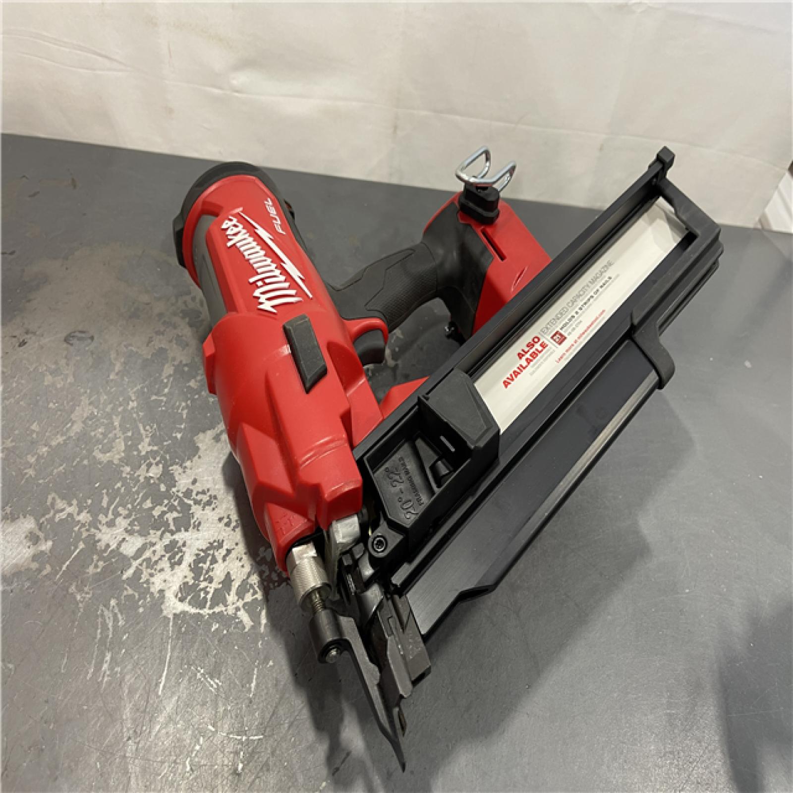 AS-IS - Milwaukee M18 FUEL 3-1/2 in. 18-Volt 21-Degree Lithium-Ion Brushless Cordless Framing Nailer