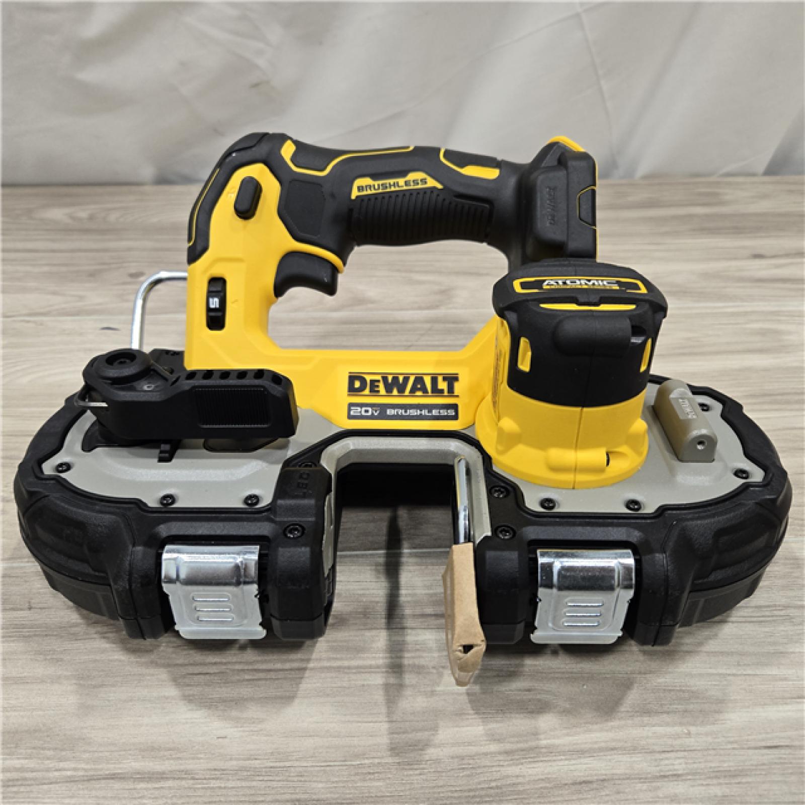 AS-IS DeWalt 20V MAX ATOMIC Cordless Brushless Compact Band Saw Kit