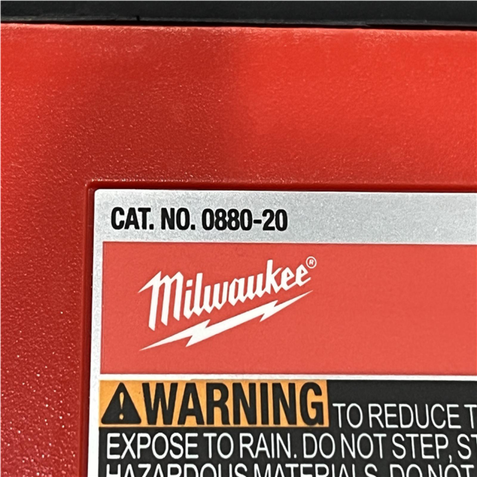 NEW - Milwaukee 18-Volt 2 Gal. Lithium-Ion Cordless Wet/Dry Vacuum (Vacuum-Only)