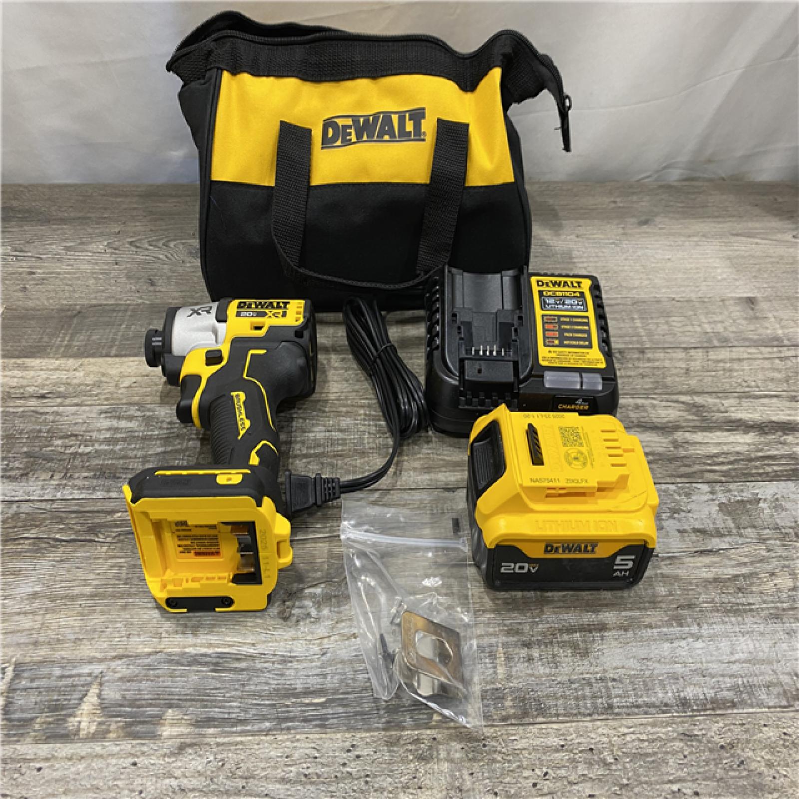 AS-IS DEWALT 20-Volt Maximum XR Lithium-Ion Cordless Brushless 1/4 in. 3-Speed Impact Driver Kit