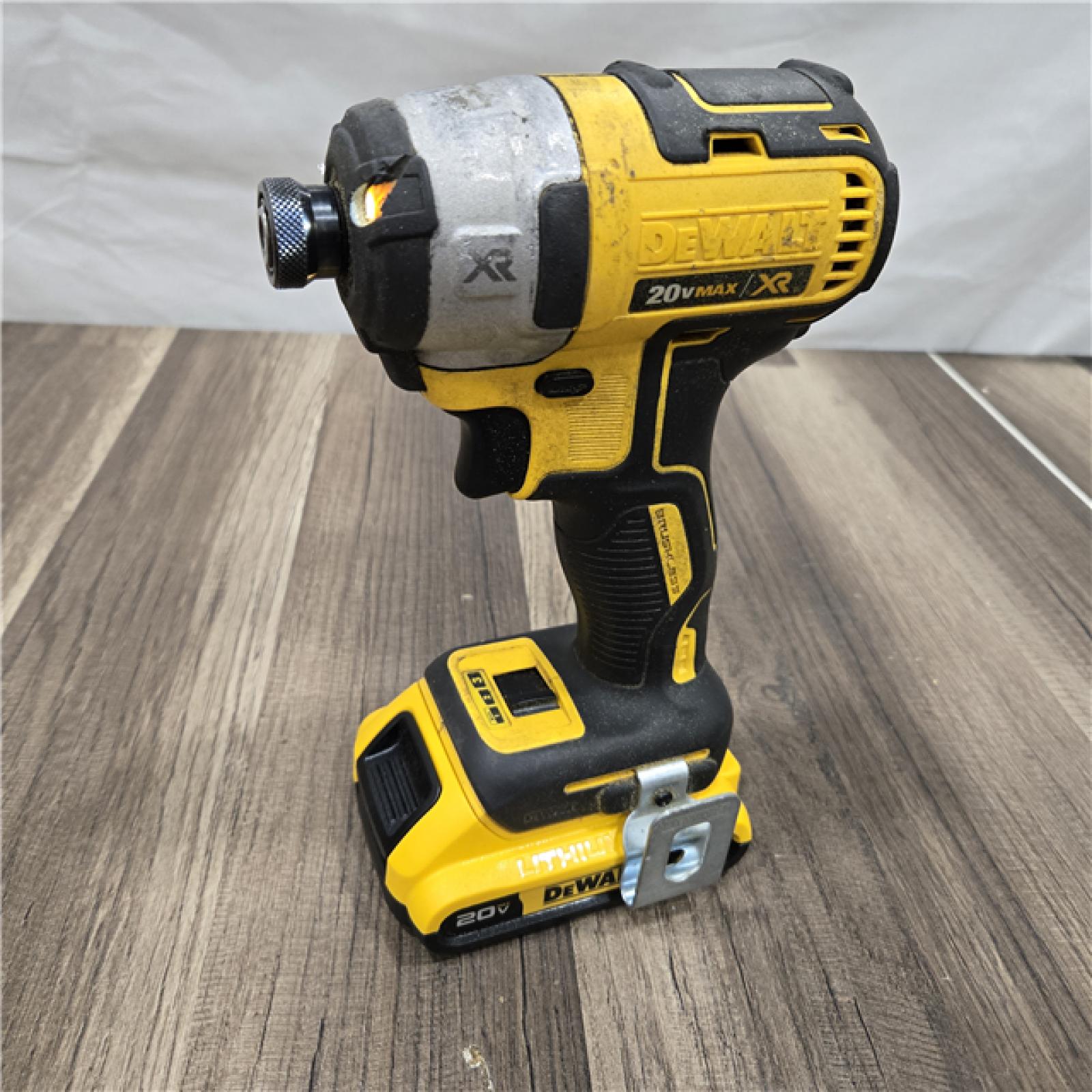 GOOD DEWALT ATOMIC 20V MAX* Brushless Cordless Compact 1/4 in. Impact Driver Kit