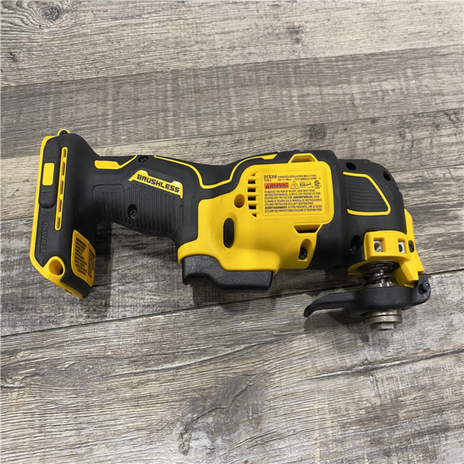 AS-IS DEWALT ATOMIC 20V MAX Cordless Brushless Oscillating Multi Tool (Tool Only)