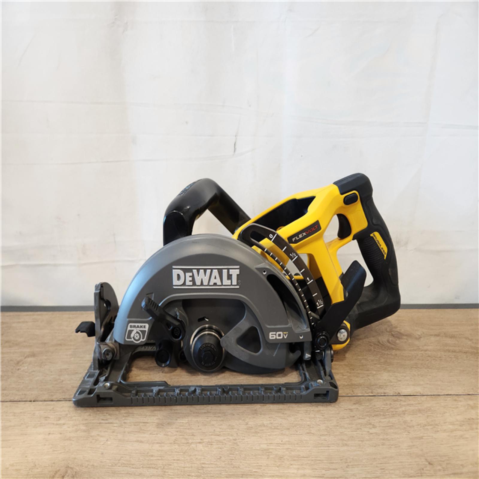 AS-IS- FLEXVOLT 60V MAX Cordless Brushless 7-1/4 in. Wormdrive Style Circular Saw (Tool Only)