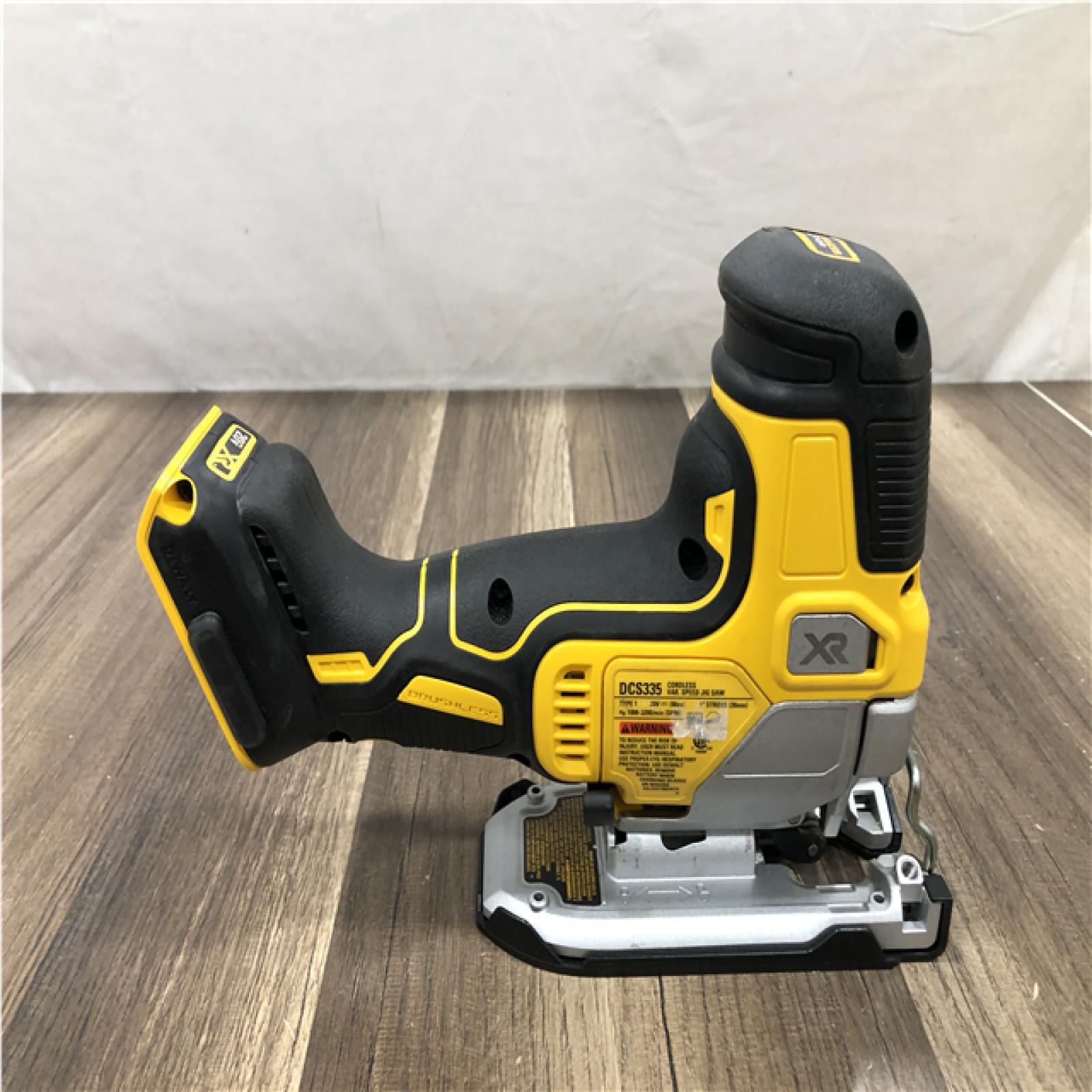 AS-IS DEWALT 20V MAX XR Cordless Barrel Grip Jigsaw (Tool Only)