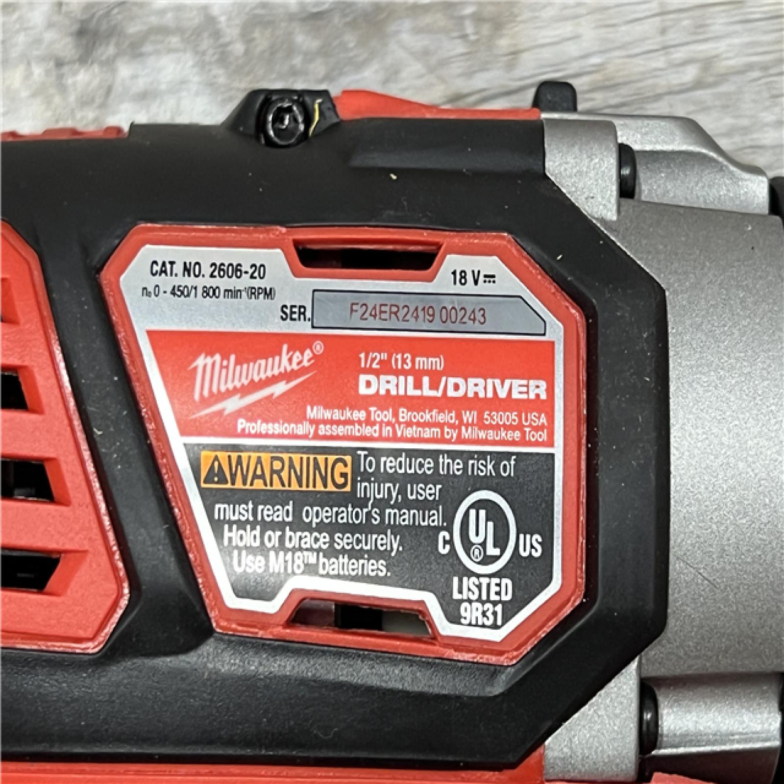 ASIS Milwaukee M18 18V Cordless Brushed 2 Tool Drill/Driver and Impact