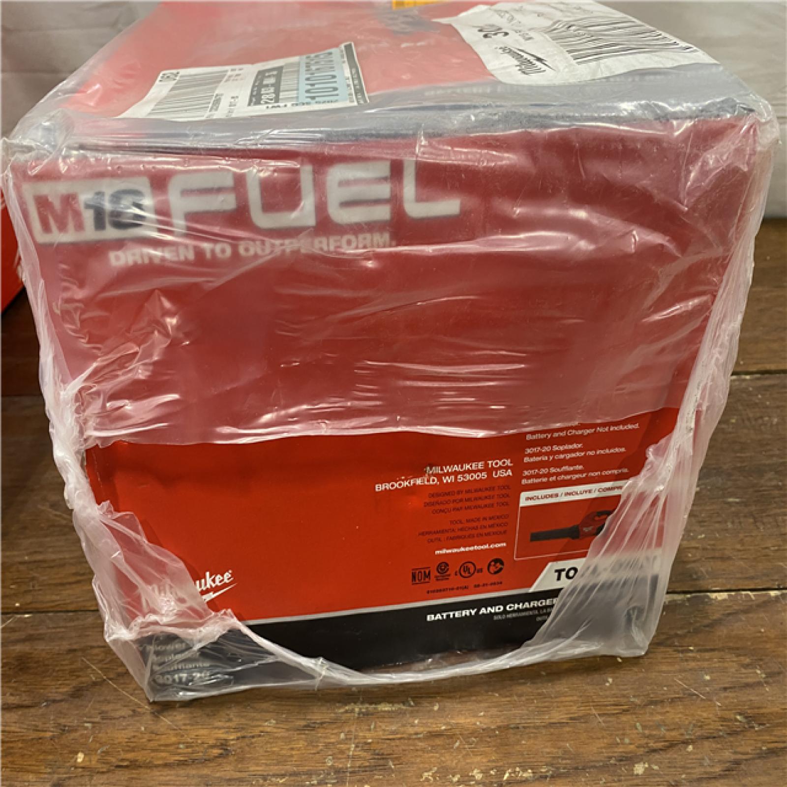 NEW Milwaukee M18 FUEL 18V Lithium-Ion Brushless Cordless Handheld Blower (Tool-Only)