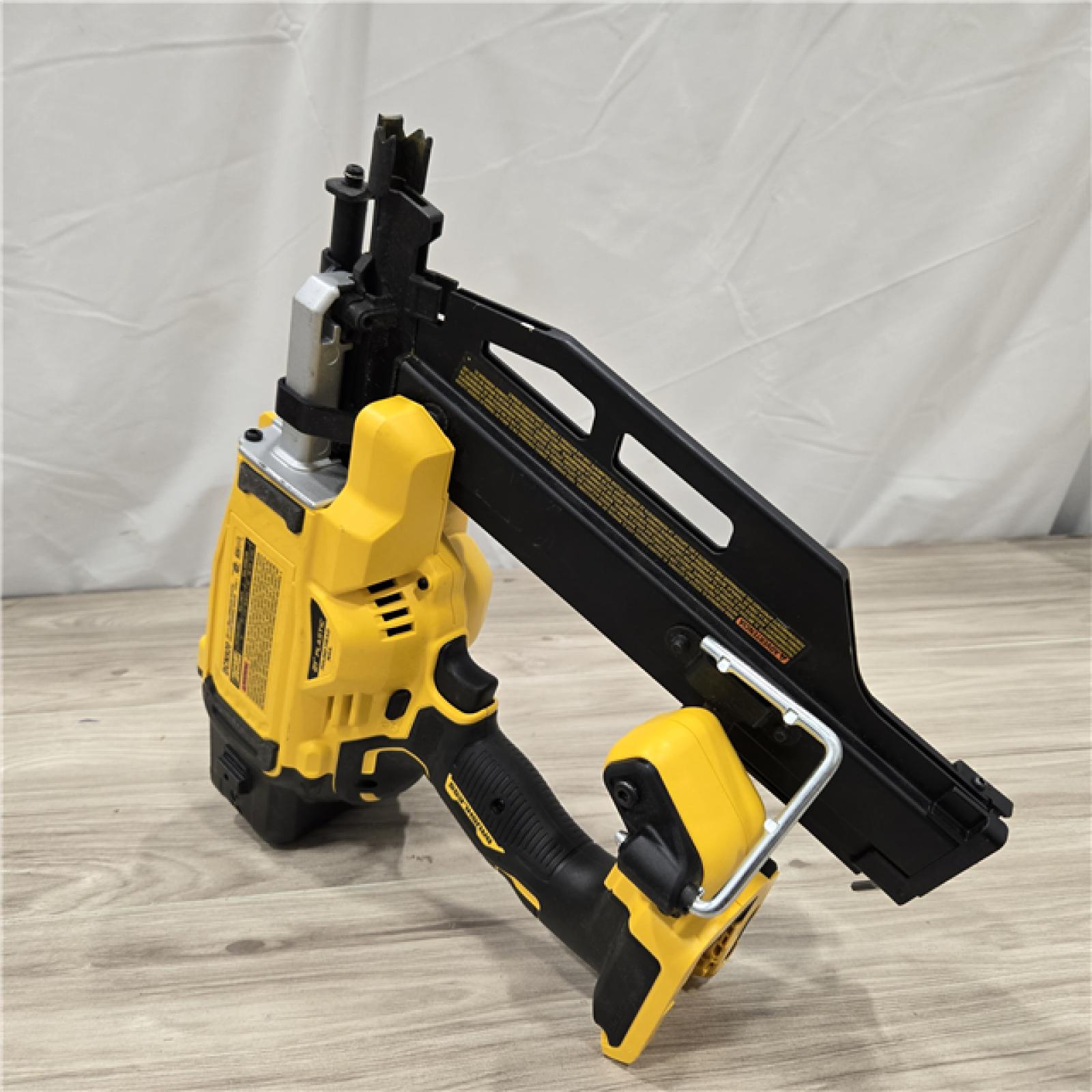 AS-IS DEWALT 20-Volt 21° Cordless Framing Nailer (Tool-Only)