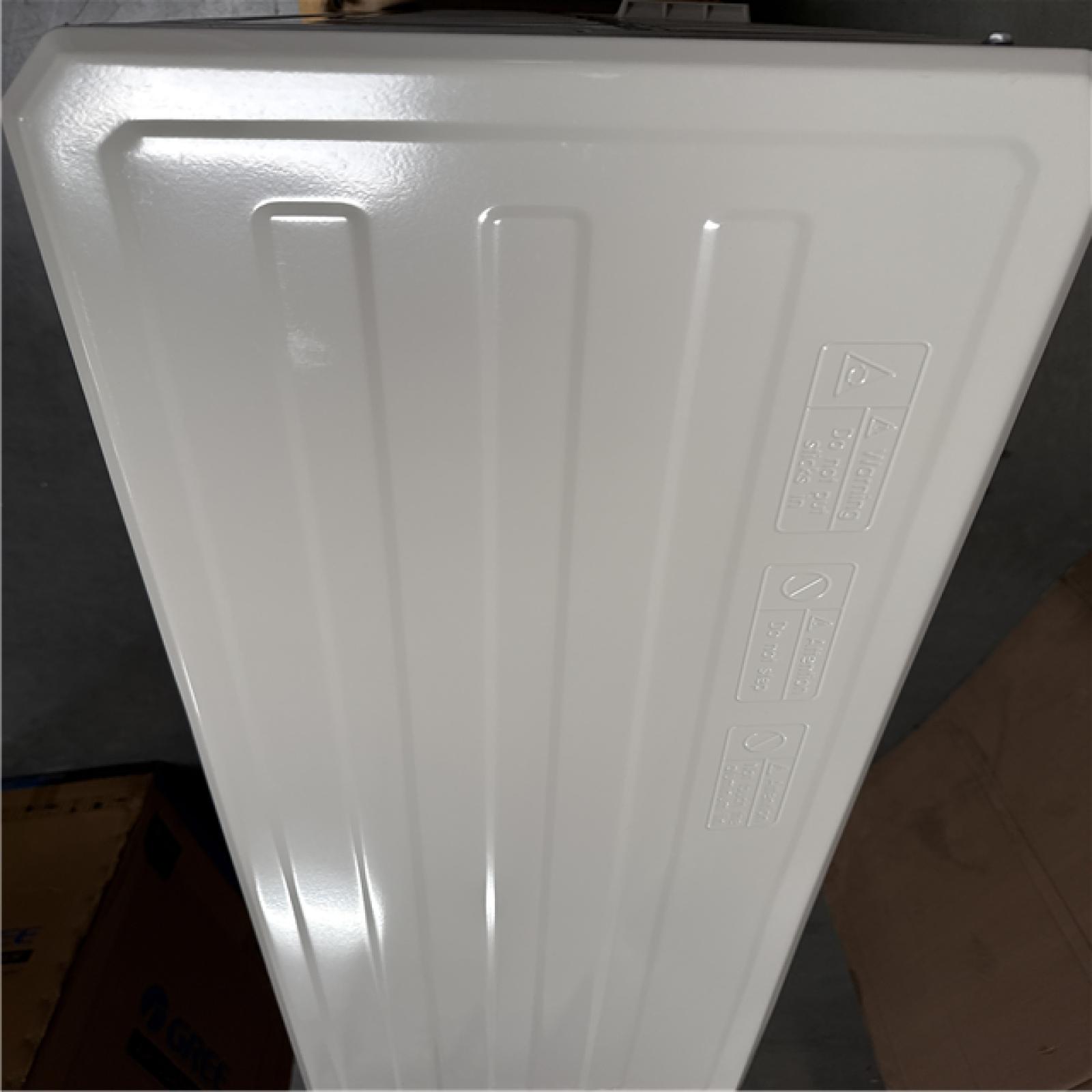 California AS-IS GREE Split Type Air Conditioner Model MULTIU36HP230V1D0