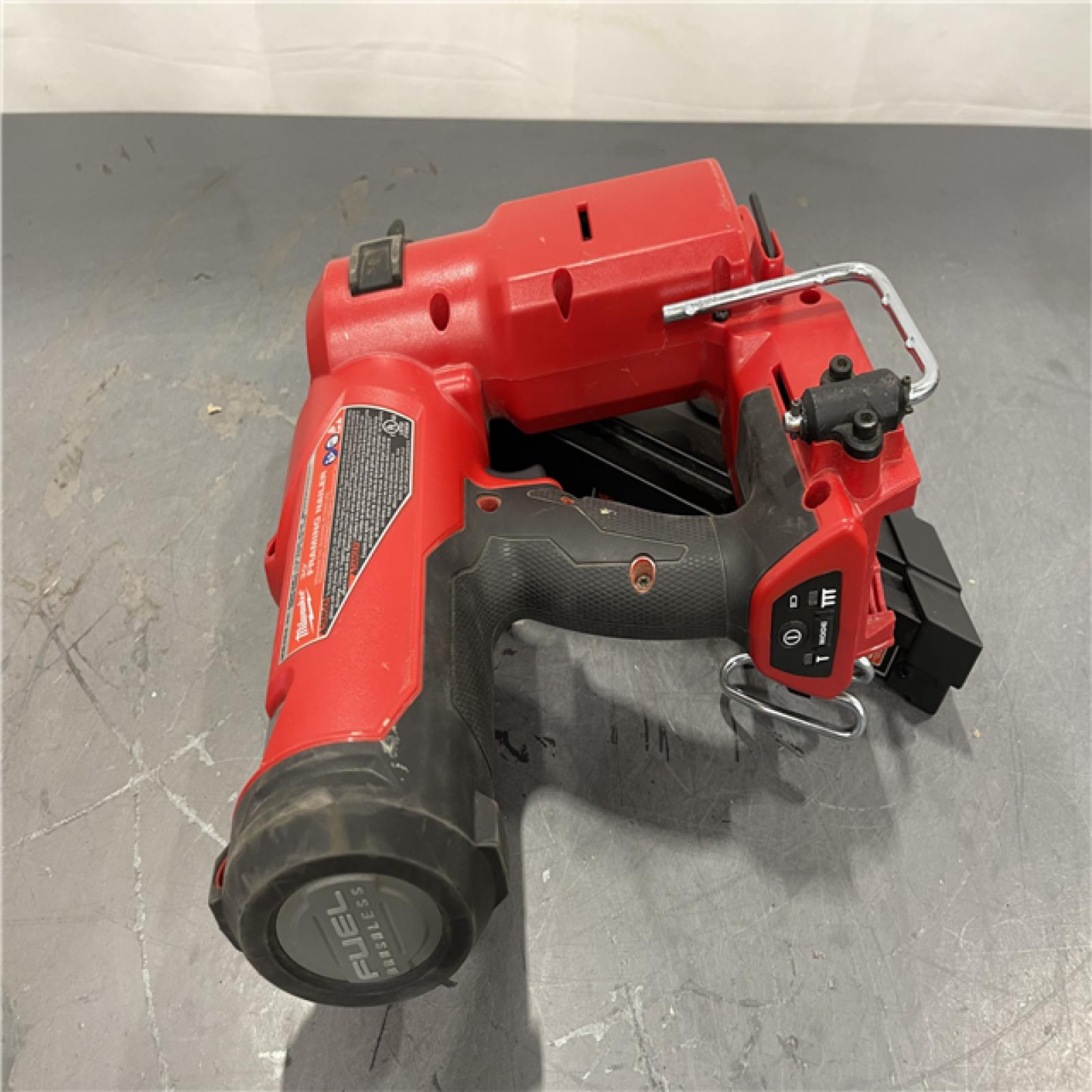 AS-IS - Milwaukee M18 FUEL 3-1/2 in. 18-Volt 30-Degree Lithium-Ion Brushless Cordless Framing Nailer