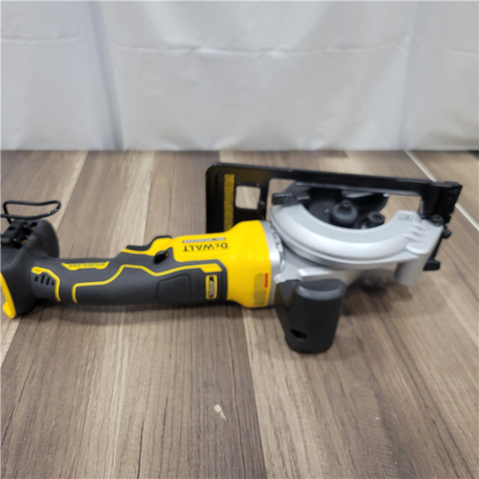 AS-IS DEWALT ATOMIC 20V MAX Cordless Brushless 4-1/2 in. Circular Saw (Tool Only)