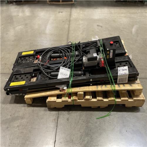 DALLAS LOCATION- SKYSHALO Vevor JT-9000 lbs. Portable Car Lift 28 in. Max Height