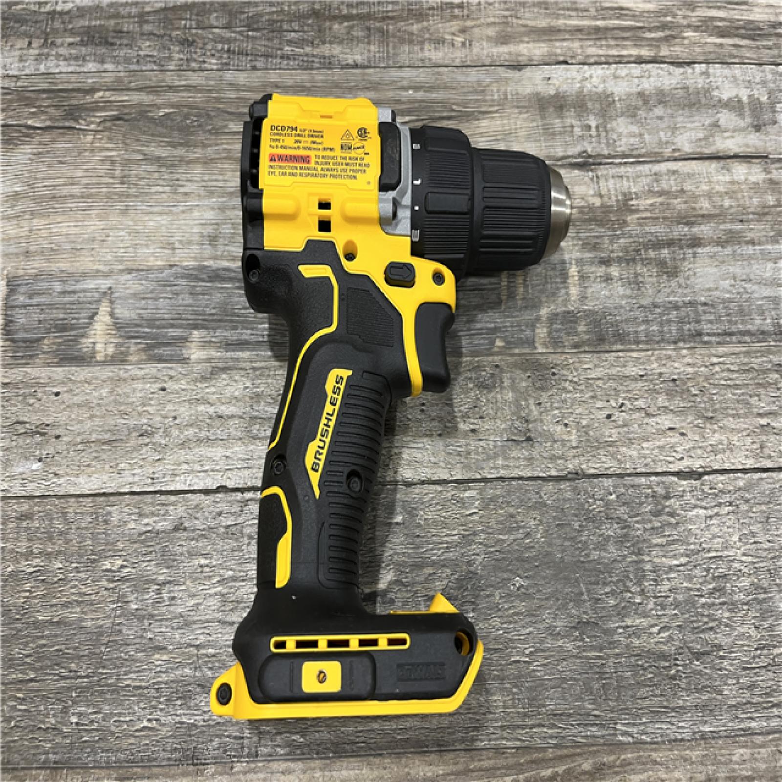 AS-IS DEWALT Atomic 20V Lithium-Ion Cordless Compact 1/2 in. Drill/Driver Kit