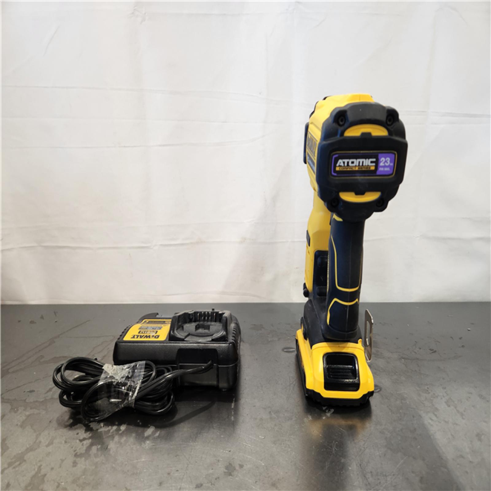 AS-IS- DEWALT ATOMIC 20V MAX Lithium Ion Cordless 23 Gauge Pin Nailer Kit