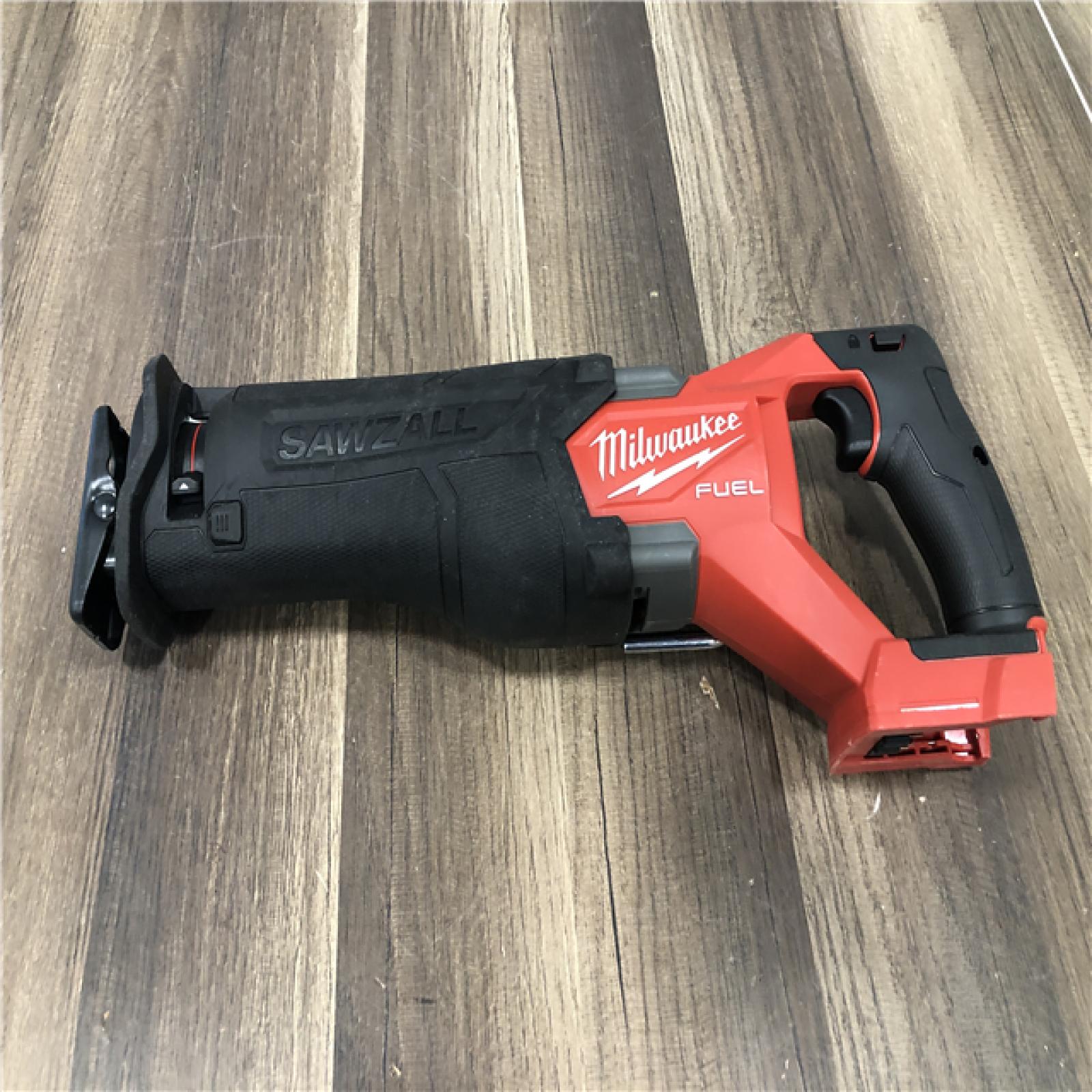 AS-IS Milwaukee  FUEL GEN-2 18V Lithium-Ion Brushless Cordless SAWZALL Reciprocating Saw (Tool-Only)
