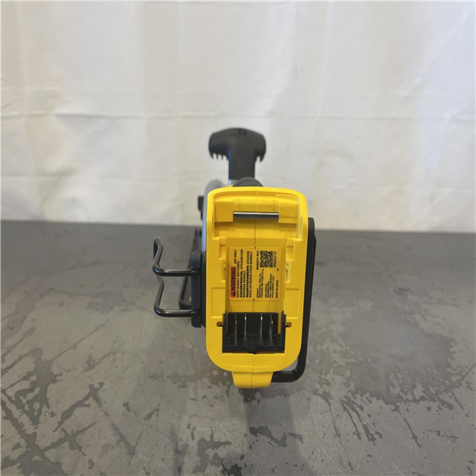 AS-IS- DEWALT ATOMIC 20V MAX Cordless Brushless 4-1/2 in. Circular Saw (Tool Only)