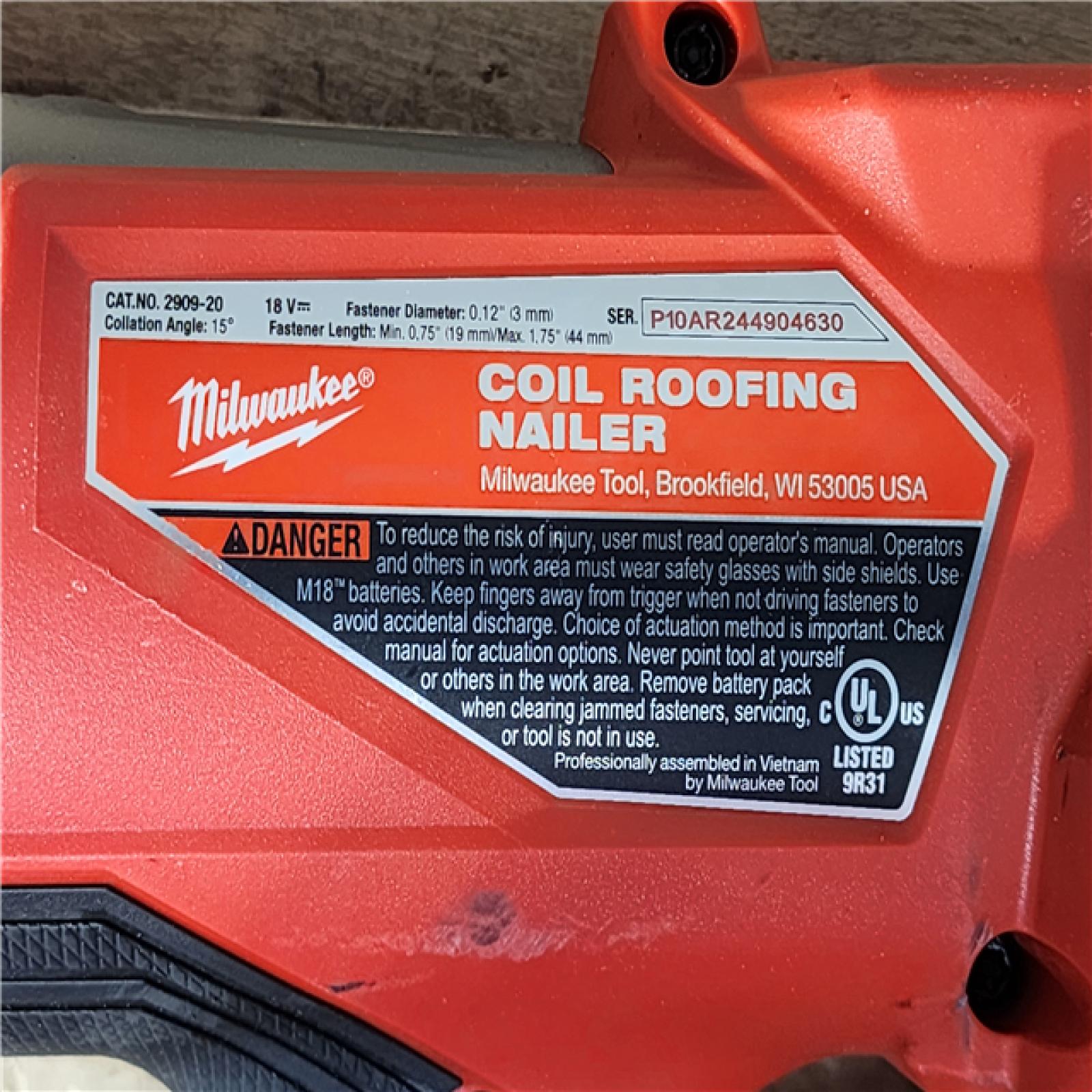 HOUSTON LOCATION - AS-IS Milwaukee M18 FUEL 18-Volt Lithium-Ion Brushless Cordless Coil Roofing Nailer (Tool Only)