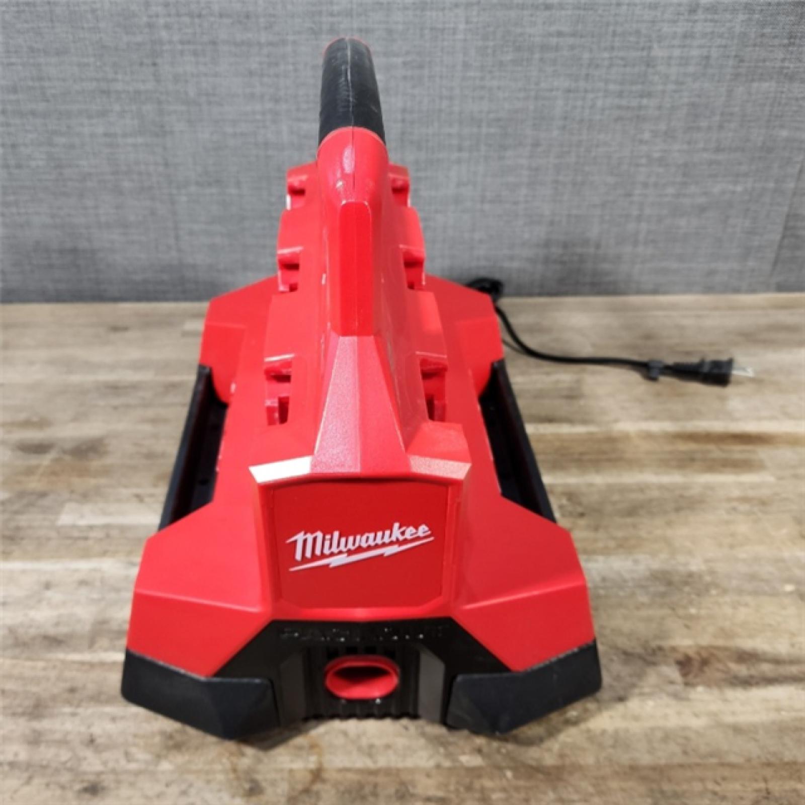 HOUSTON LOCATION - AS-IS Milwaukee M18 Packout Six Bay Rapid Charger (Tool-Only)