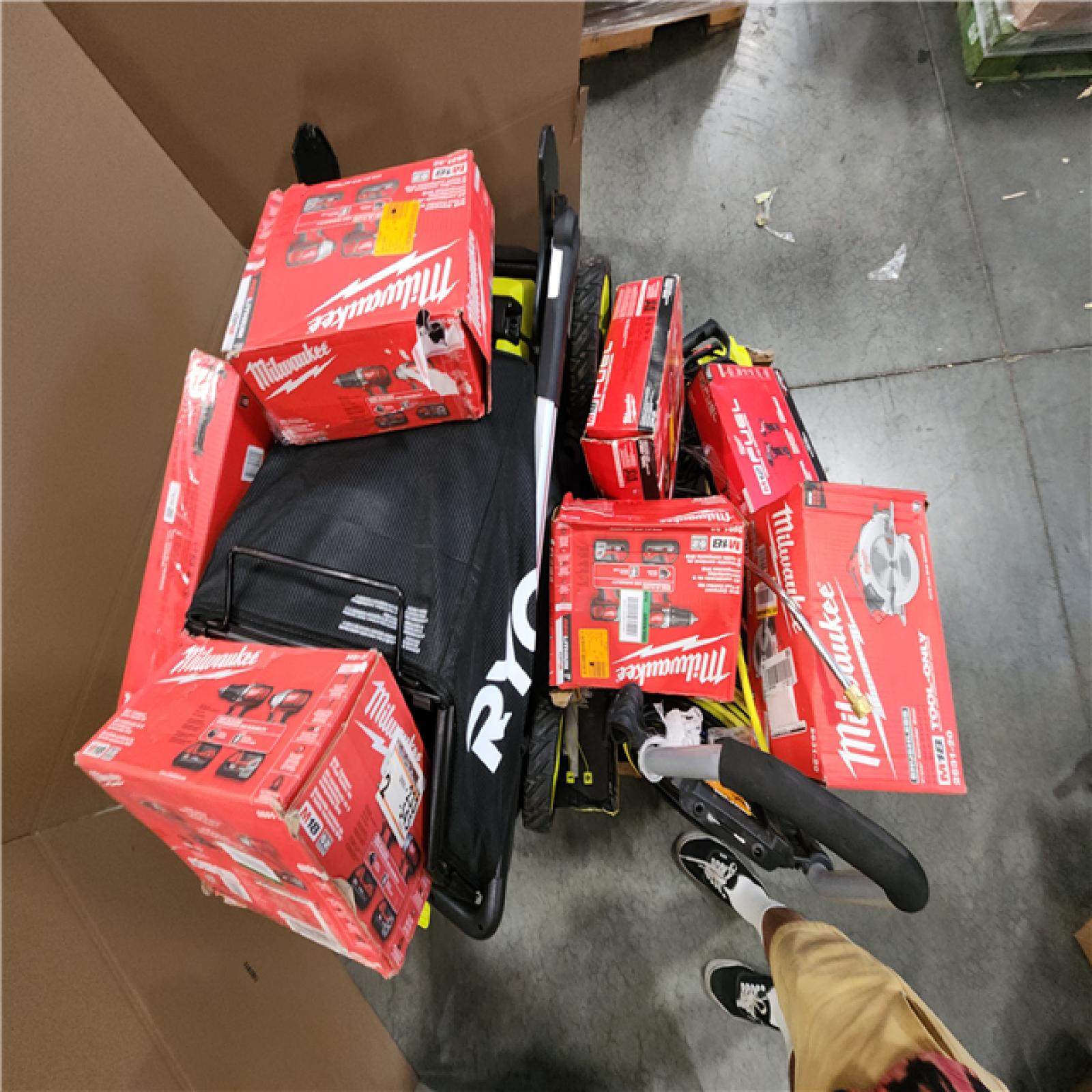 CALIFORNIA AS-IS TOOL PALLET