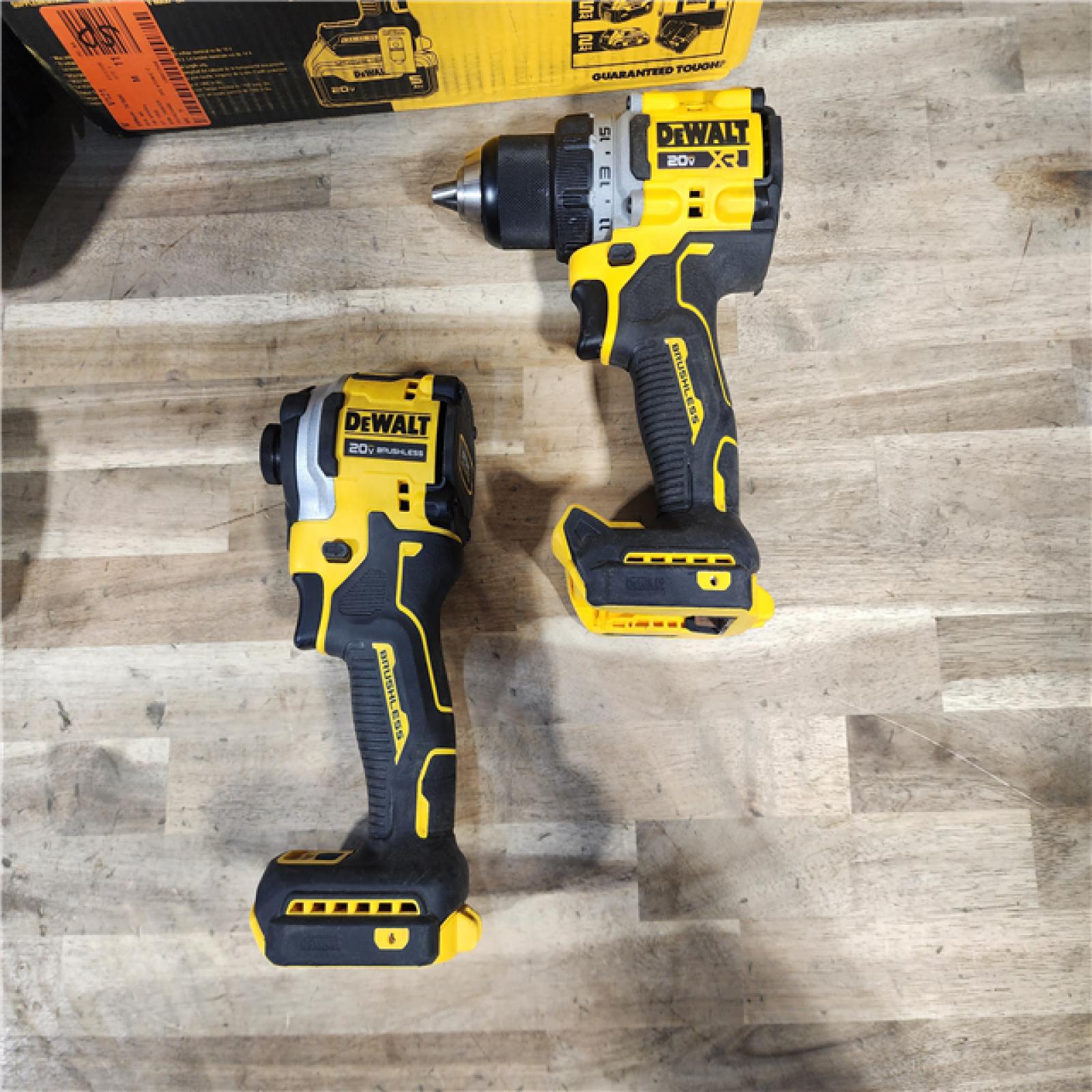 HOUSTON LOCATION - AS-IS DEWALT 2 TOOL COMBO KIT W/ (2) BATTERY & CHARGER