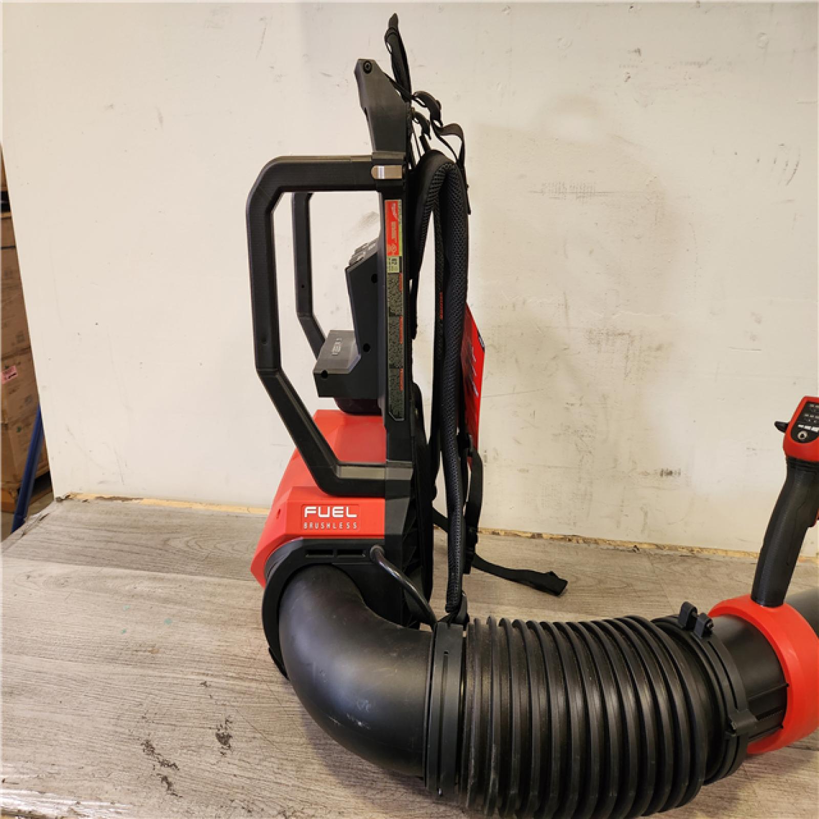 Phoenix Location Milwaukee M18 FUEL 155 MPH 650 CFM 18-Volt Lithium-Ion Brushless Cordless Dual Battery Backpack Blower (Tool Only)