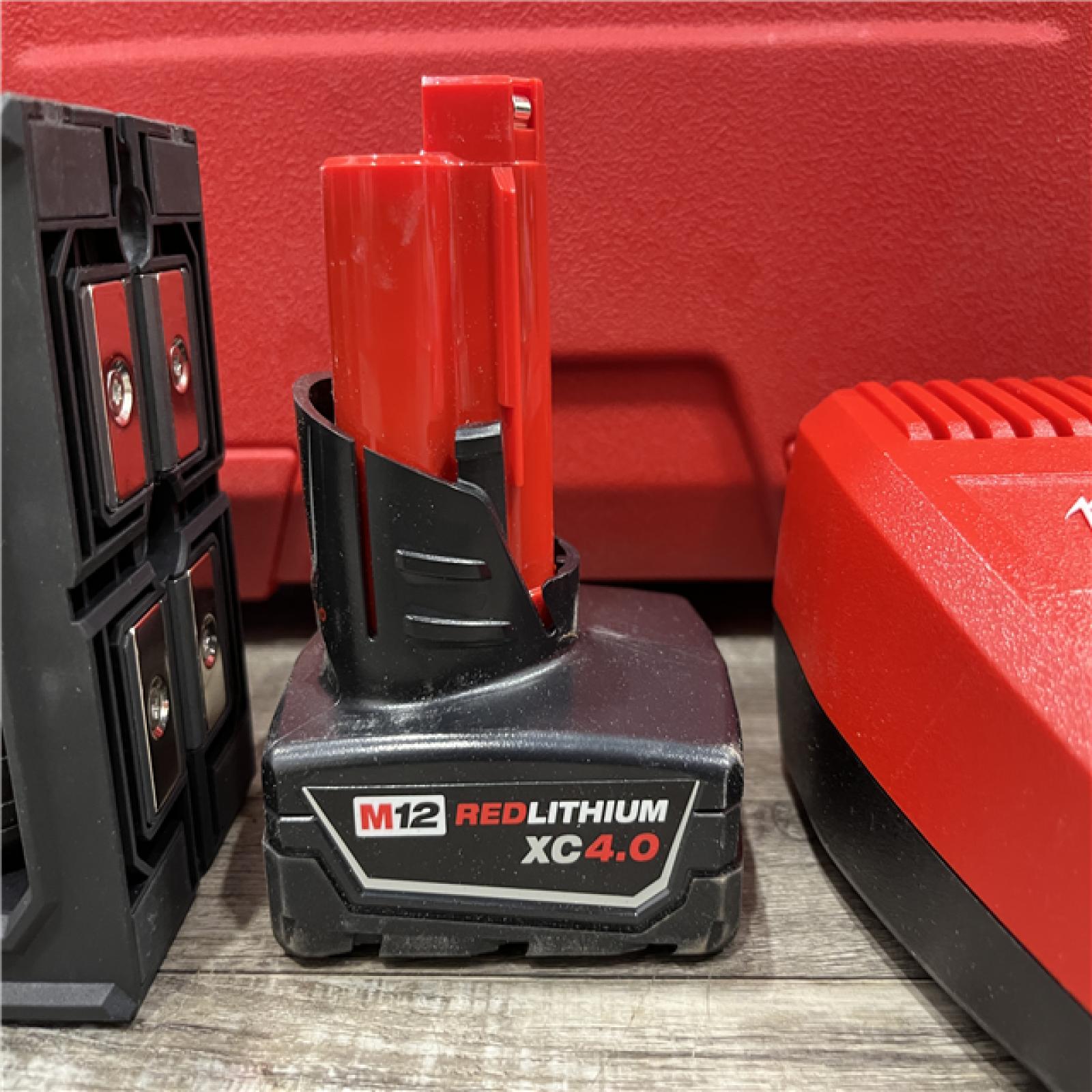 AS-IS Milwaukee 12-Volt Lithium-Ion Cordless Green 360-Degree Single Plane Laser Level Kit