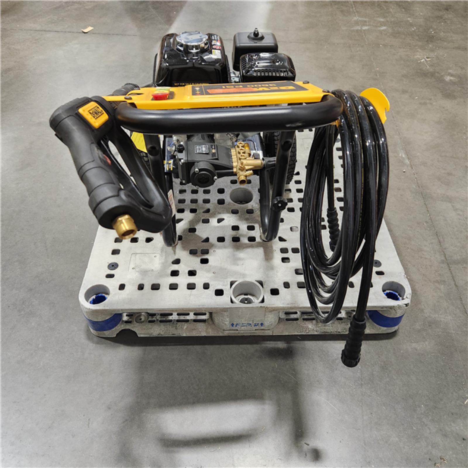 Dallas Location - As-Is DEWALT DXPW61299 3600 PSI at 2.5 GPM Gas Pressure Washer