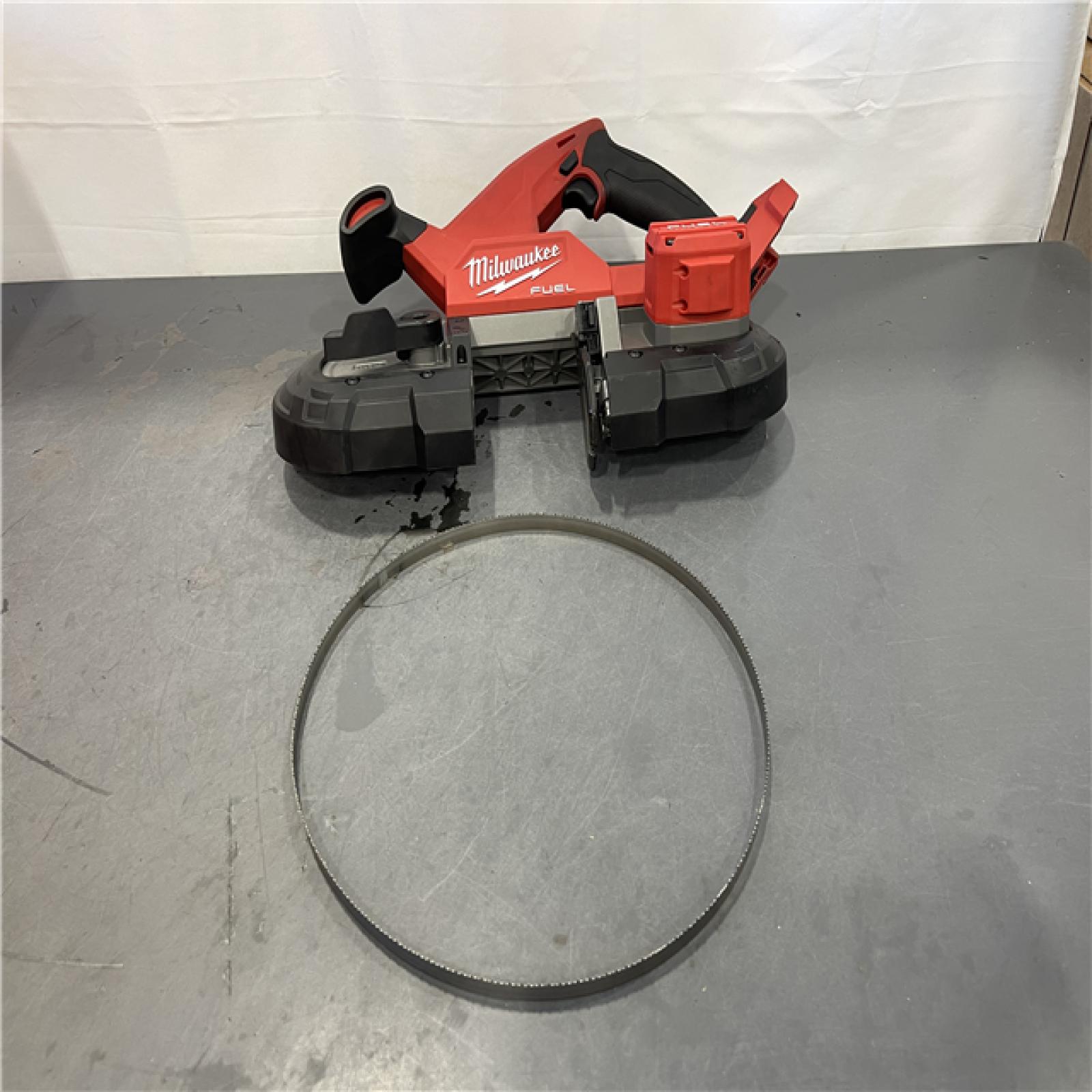 AS-IS - Milwaukee M18 FUEL 18V Lithium-Ion Brushless Cordless Compact Bandsaw