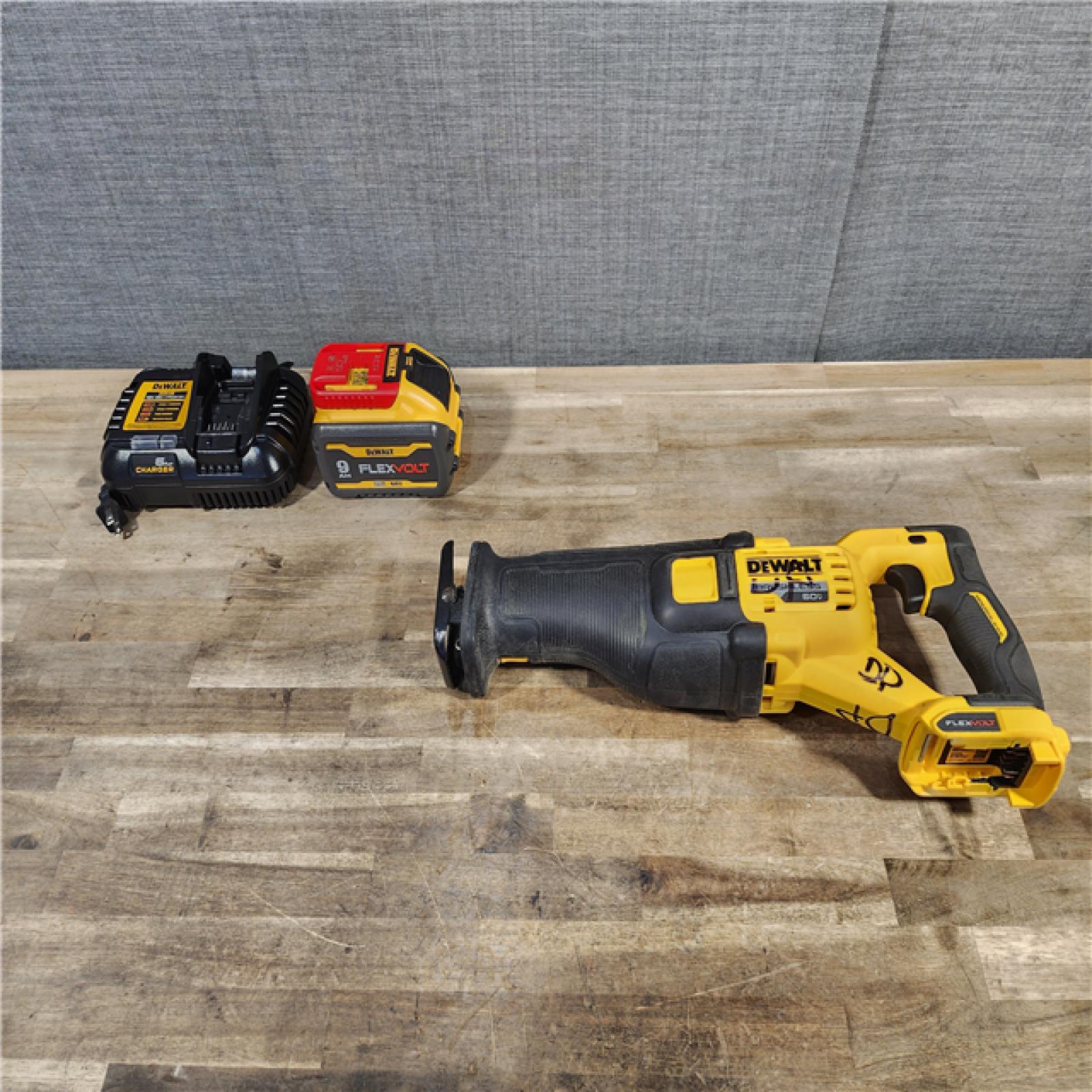 HOUSTON LOCATION - AS-IS FLEXVOLT 60V MAX Cordless Brushless Reciprocating Saw with (1) FLEXVOLT 9.0Ah Battery