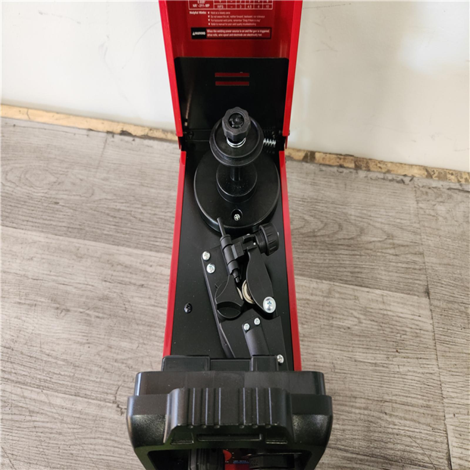 Phoenix Location Lincoln Electric WELD-PAK 90i FC Flux-Cored Wire Feeder Welder