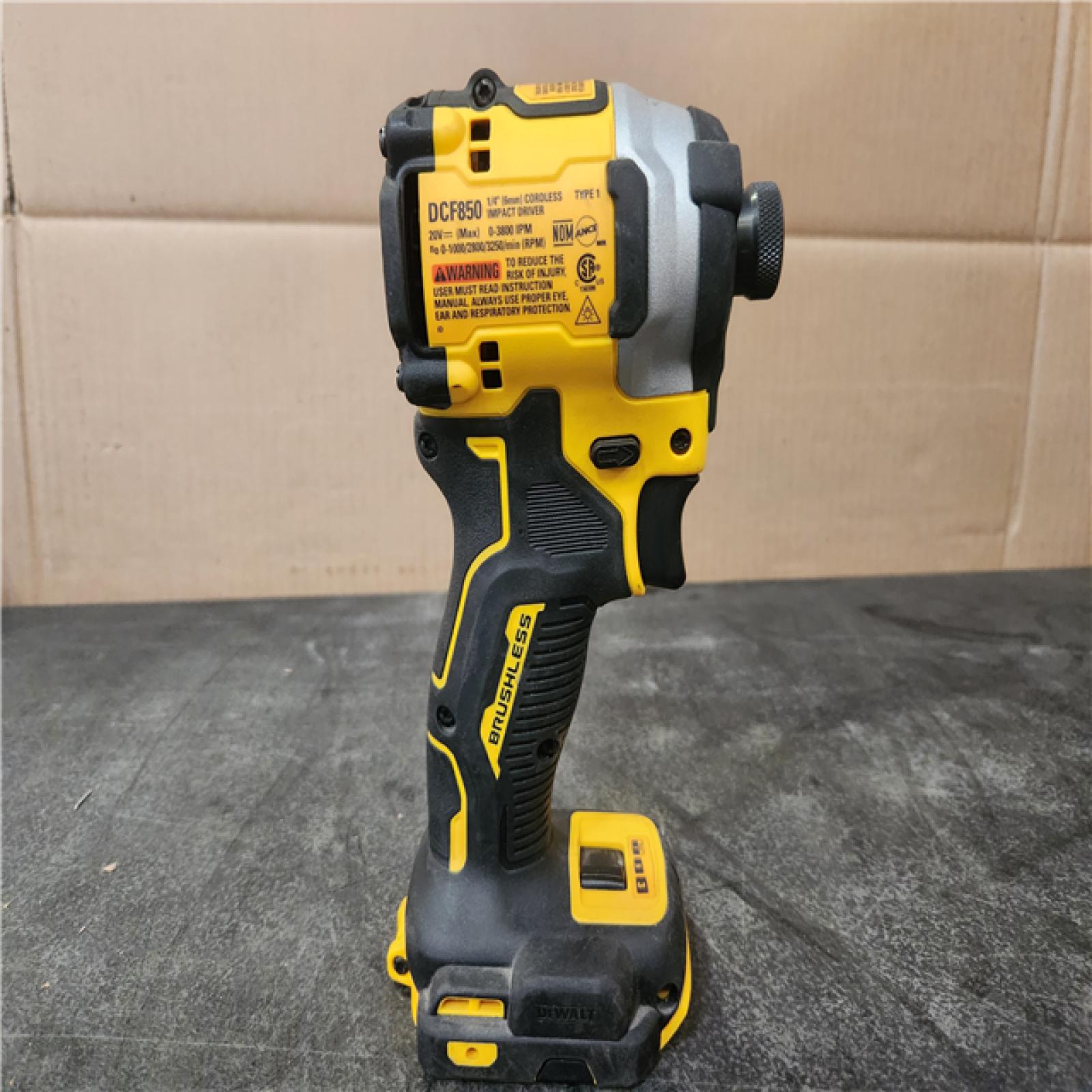 Phoenix LIKE NEW DEWALT ATOMIC 20V MAX Cordless Brushless Compact 1/4 in. Impact Driver (Tool Only)
