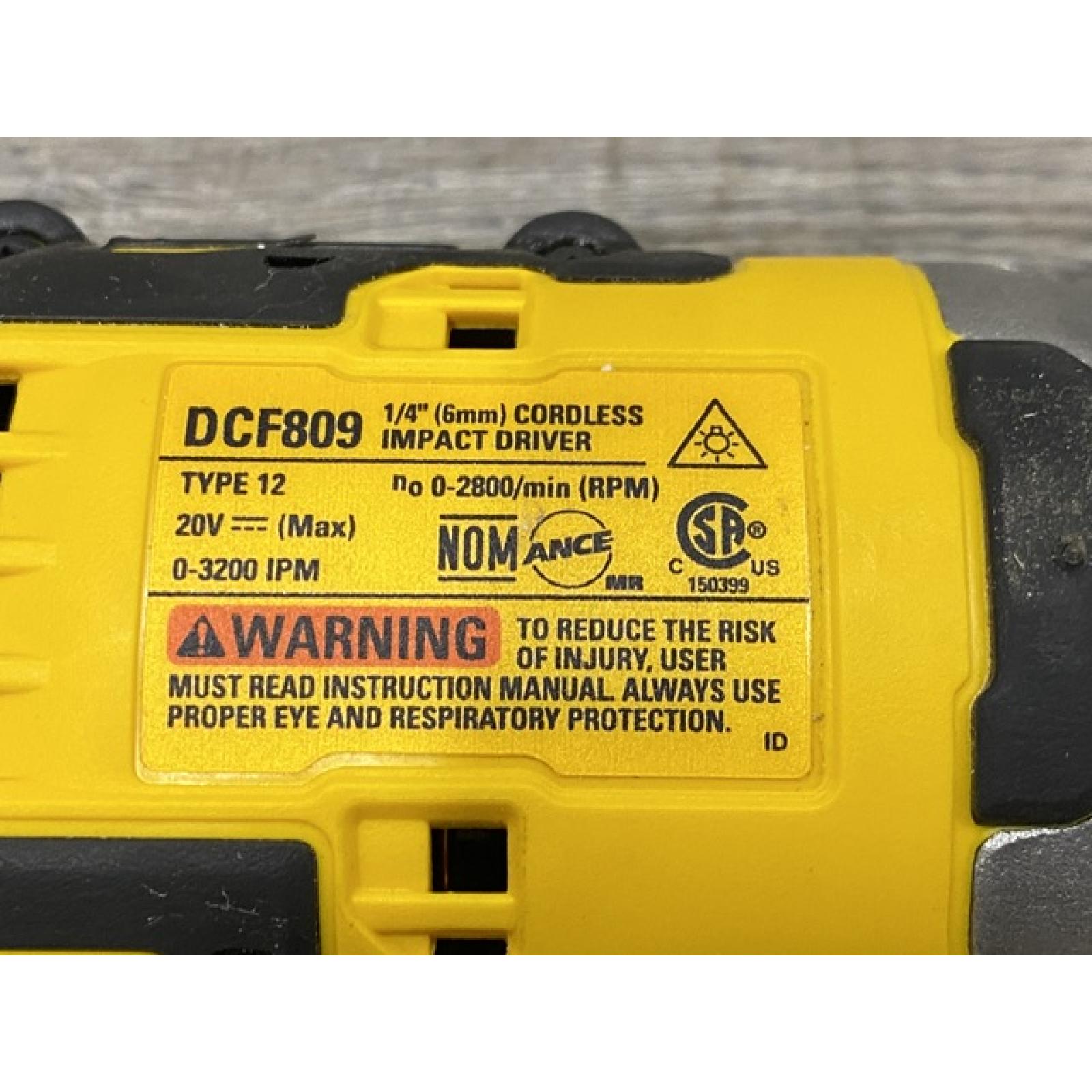 AS-IS DEWALT Atomic 20V Max Lithium-Ion Brushless Cordless Compact 1/4 in. Impact Driver Kit