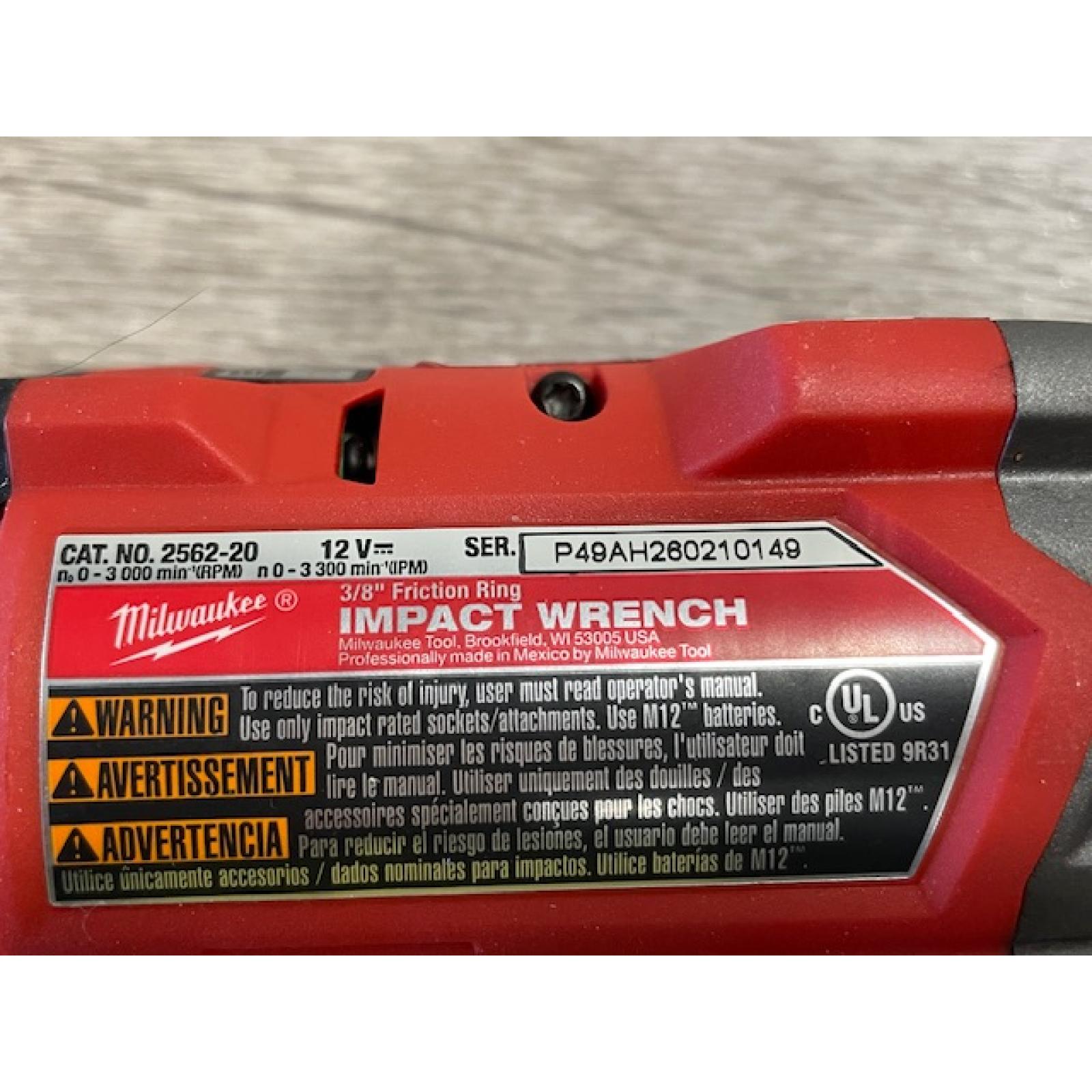 AS-SI Milwaukee FUEL 12V Li-Ion Brushless Cordless Stubby 3/8 in. Impact Wrench Kit