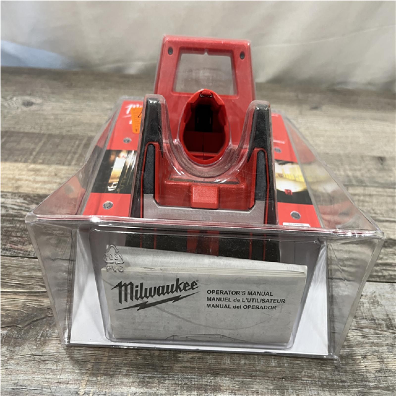 AS-IS Milwaukee 12-Volt Lithium-Ion Cordless 1000-Lumen Rover LED Compact Flood Light (Tool-Only)