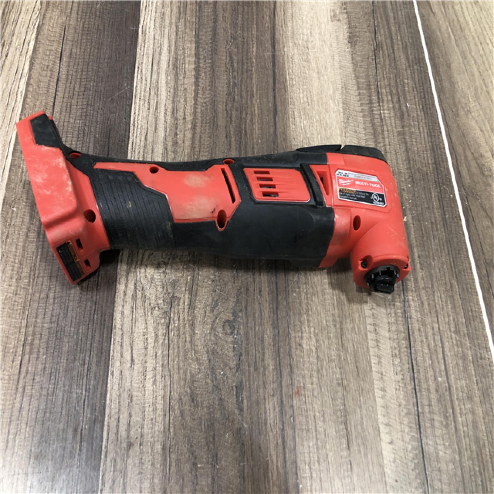 AS-IS Milwaukee M18 18V Lithium-Ion Cordless Oscillating Multi-Tool (Tool-Only)
