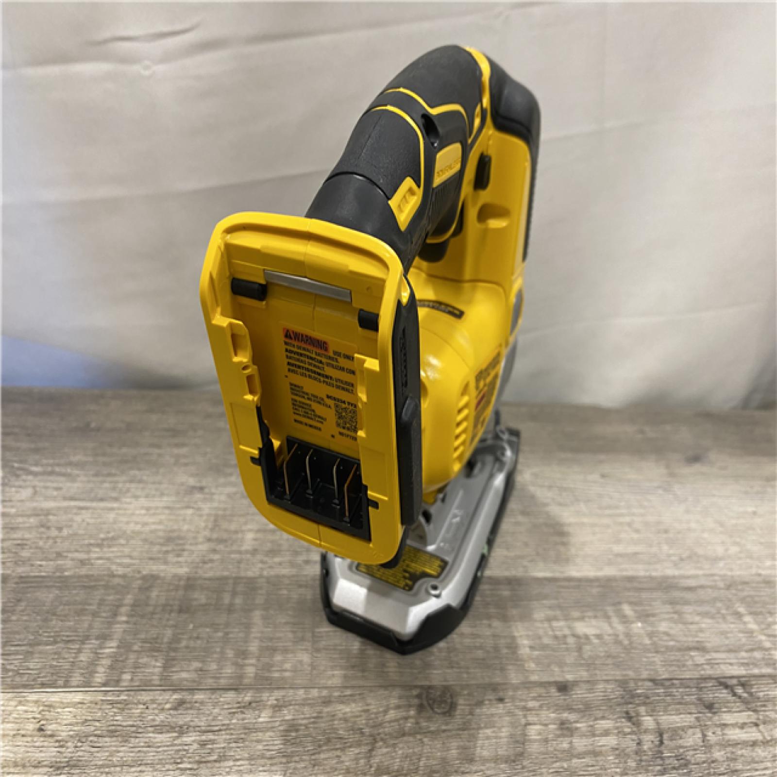 AS-IS DEWALT 20V MAX XR Cordless Brushless Jigsaw (Tool Only)