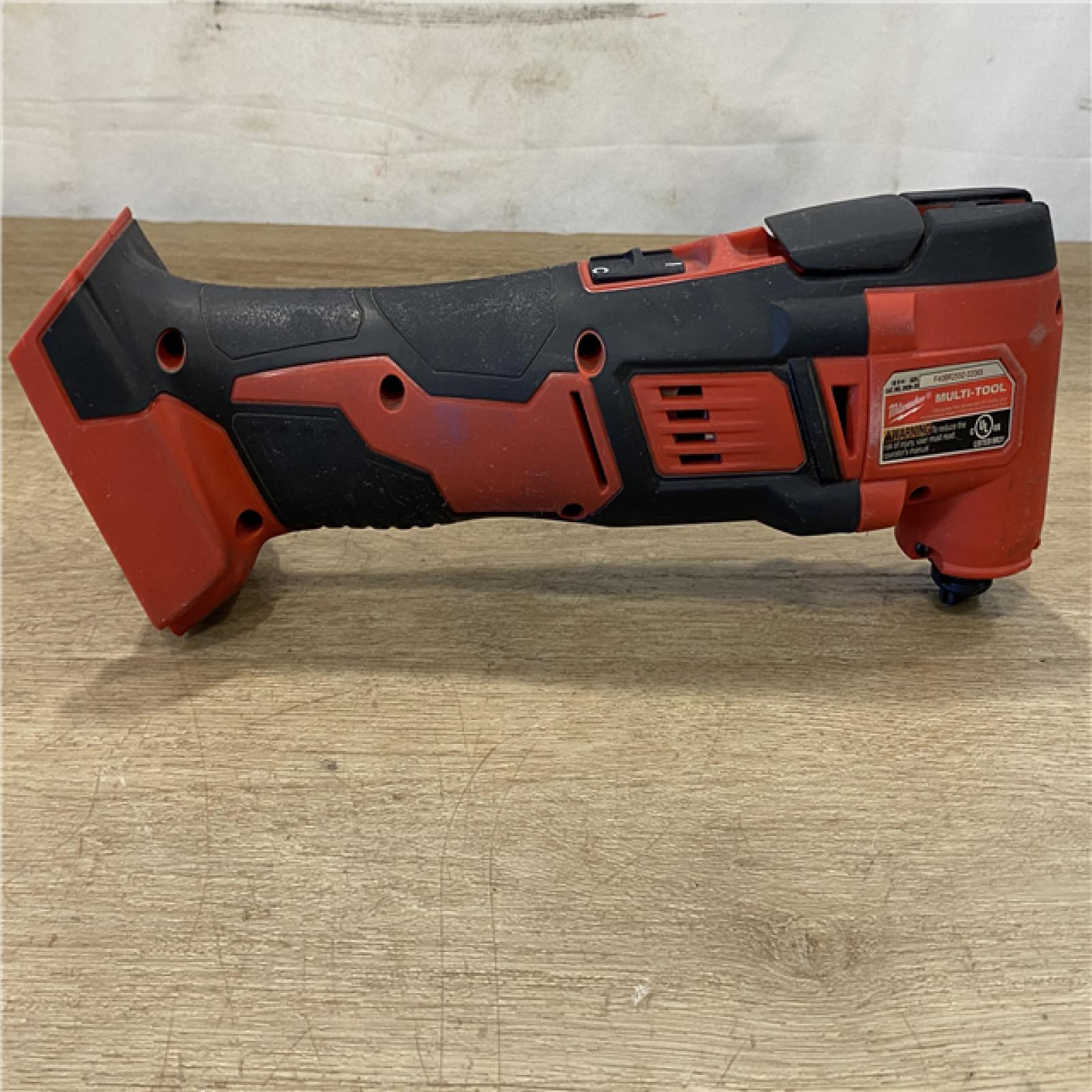 AS-IS Milwaukee 18V Lithium-Ion Cordless Oscillating Multi-Tool (Tool-Only)