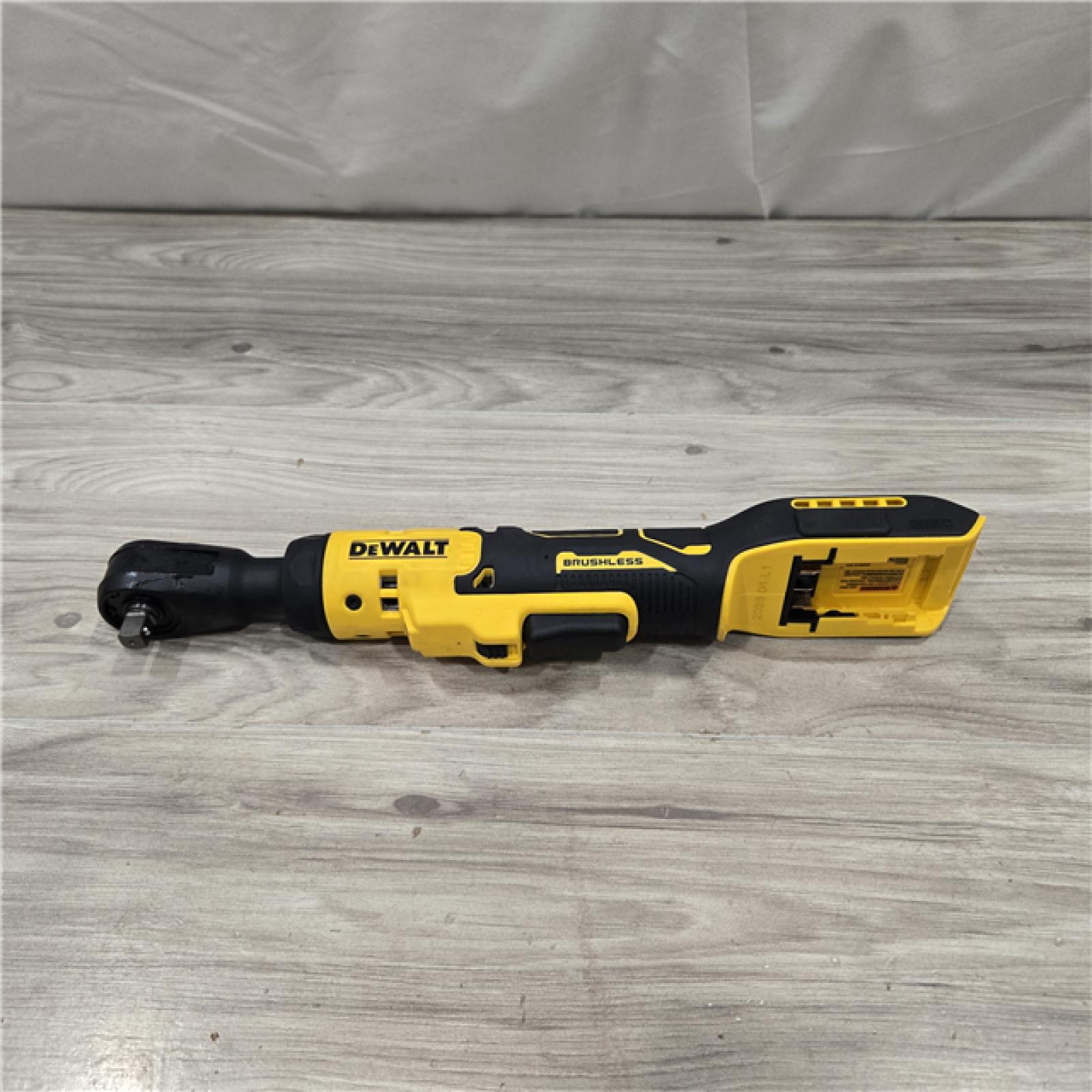 AS-IS DeWalt ATOMIC 20V MAX Cordless 3/8 in. Ratchet (Tool Only)
